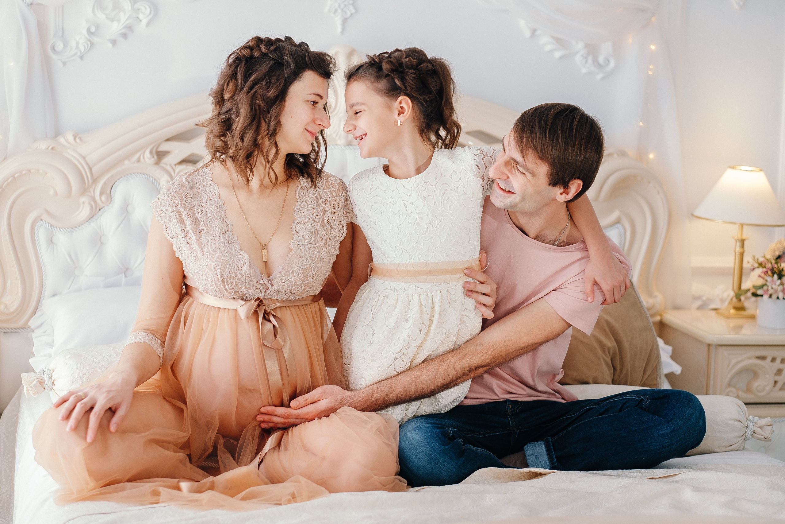 Фотосессия в фотостудии - беременность, семейная. Ivan Skufinsky — wedding and family photographer in Vancouver