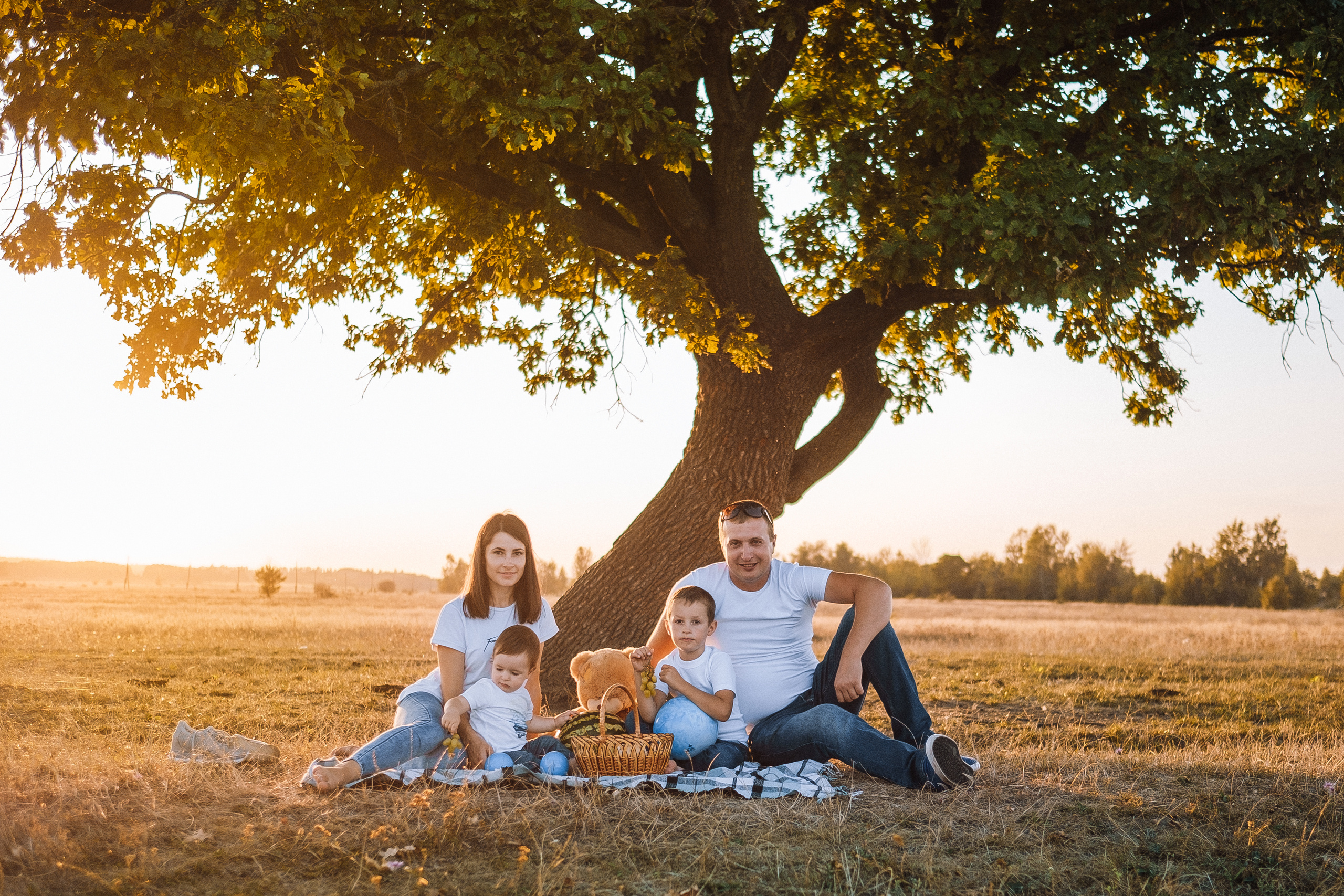 FamilyStory Ira+Kolya+Artem+Yaroslav. Ivan Skufinsky — wedding and family photographer in Vancouver