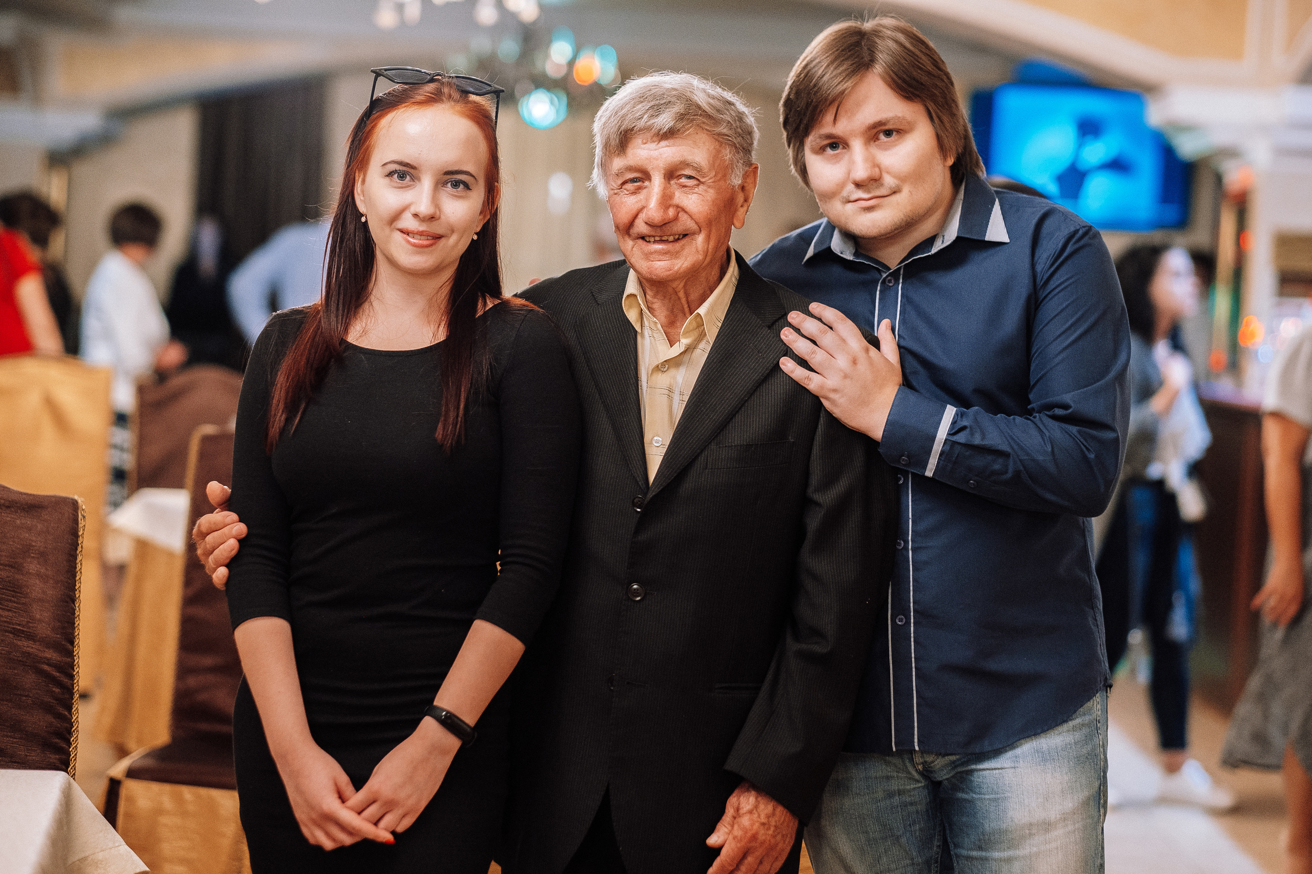 Дедушке Виктору 80. Ivan Skufinsky — wedding and family photographer in Vancouver