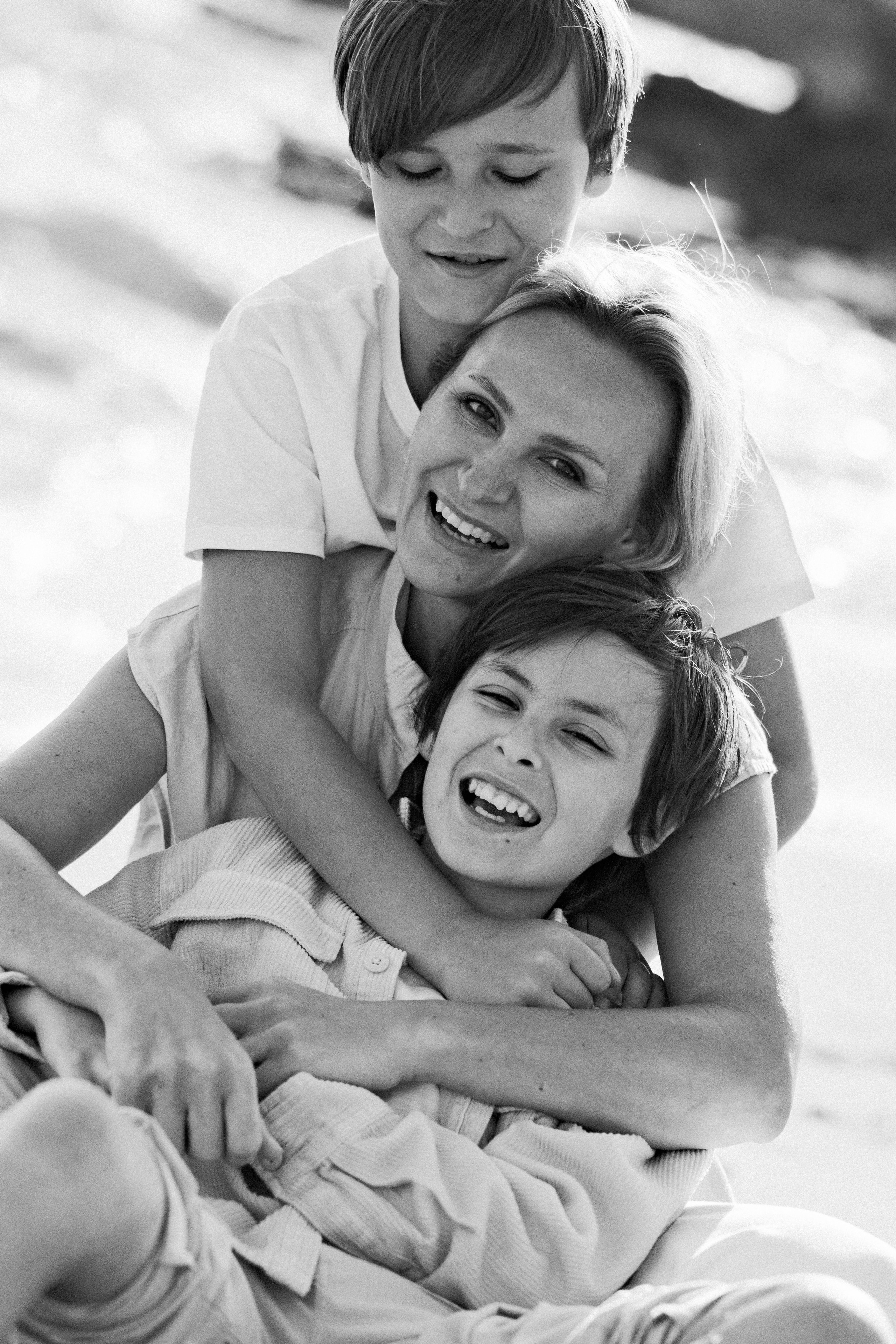 Family photo session on the beach in Vancouver BC Сanada. Twins. Ivan Skufinsky — wedding and family photographer in Vancouver