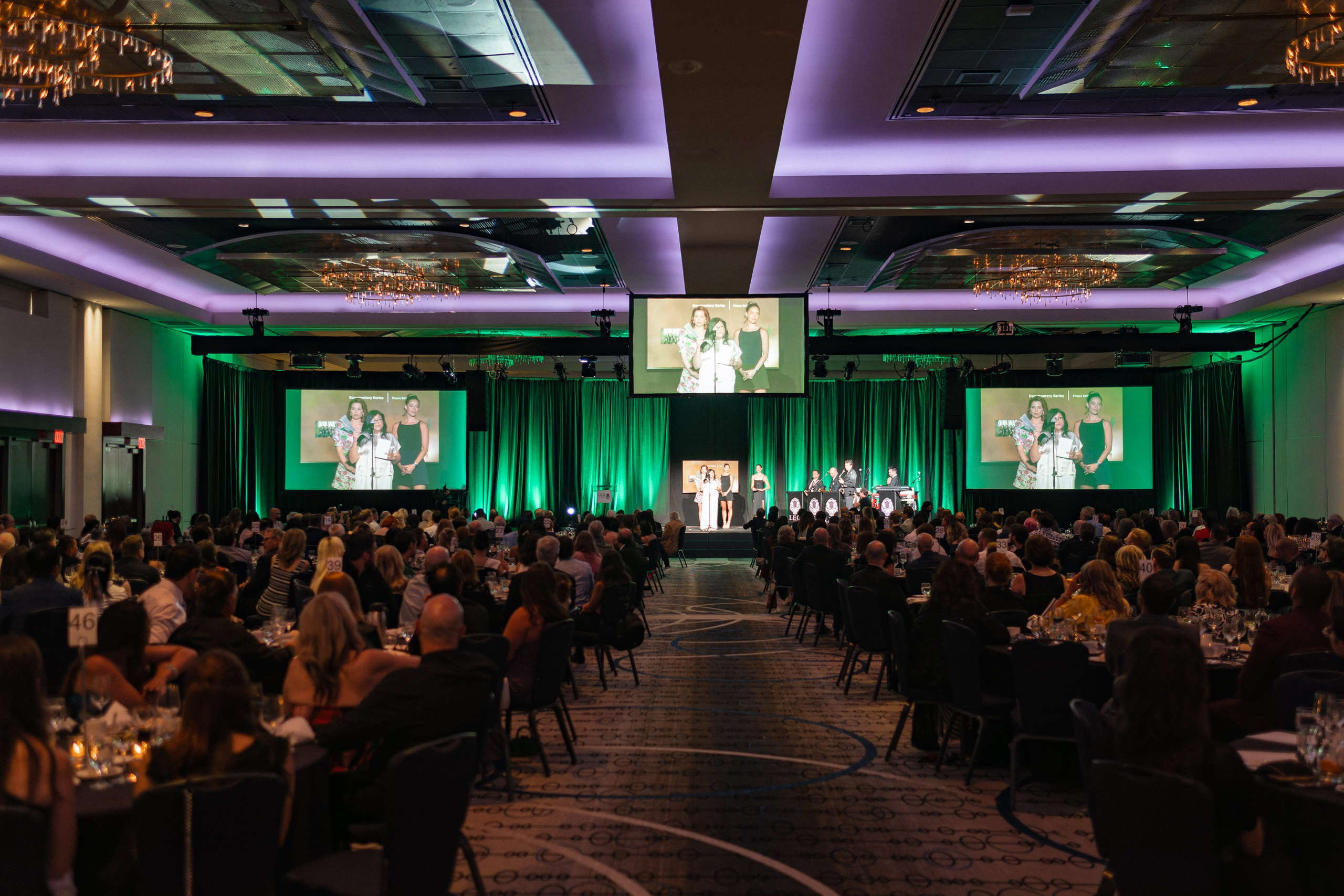 Event photographer in Vancouver Burnaby BC. Ivan Skufinsky — wedding and family photographer in Vancouver