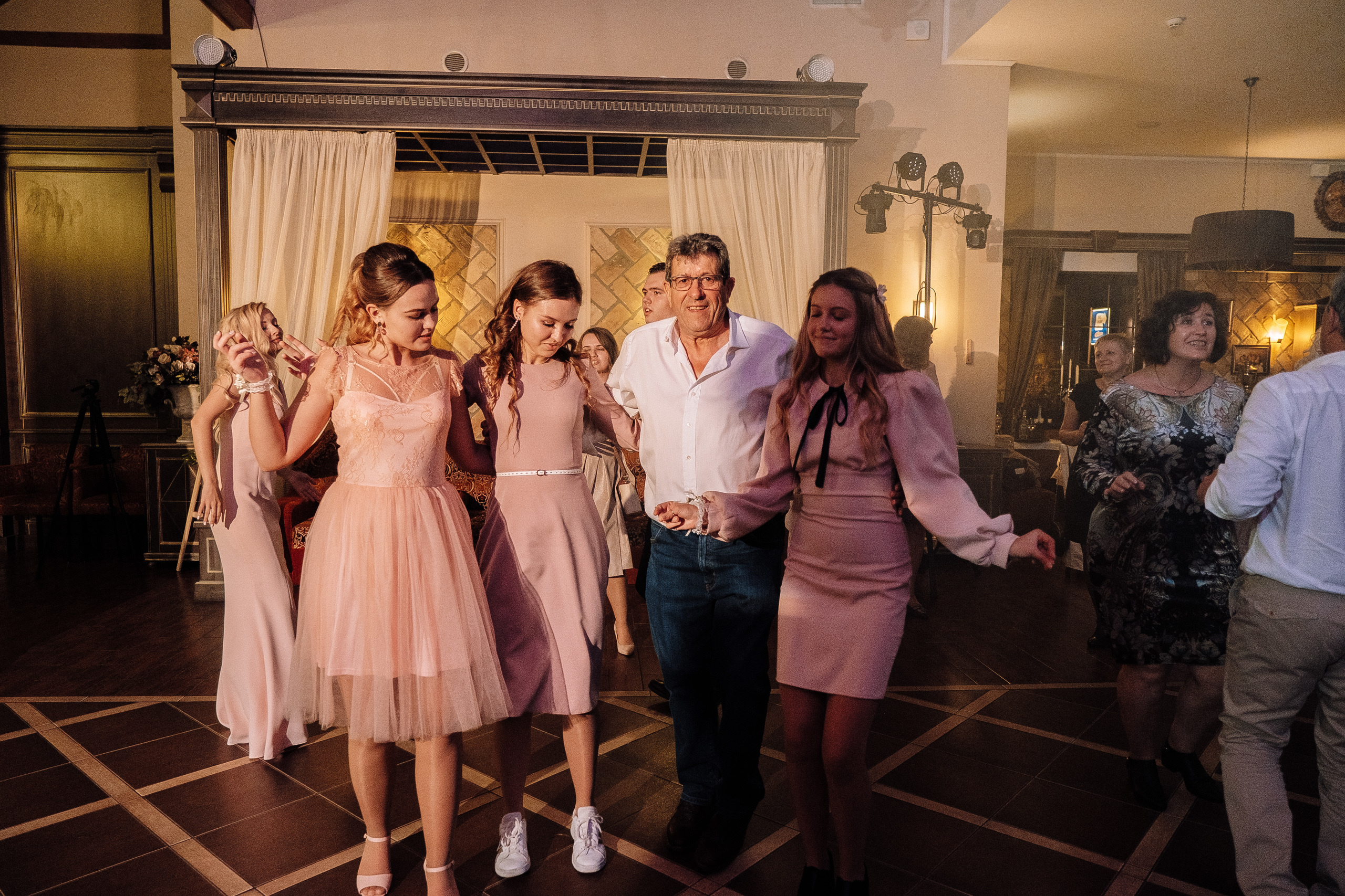 2019 19.10 WeddingStory Евгений+Юлия. Ivan Skufinsky — wedding and family photographer in Vancouver