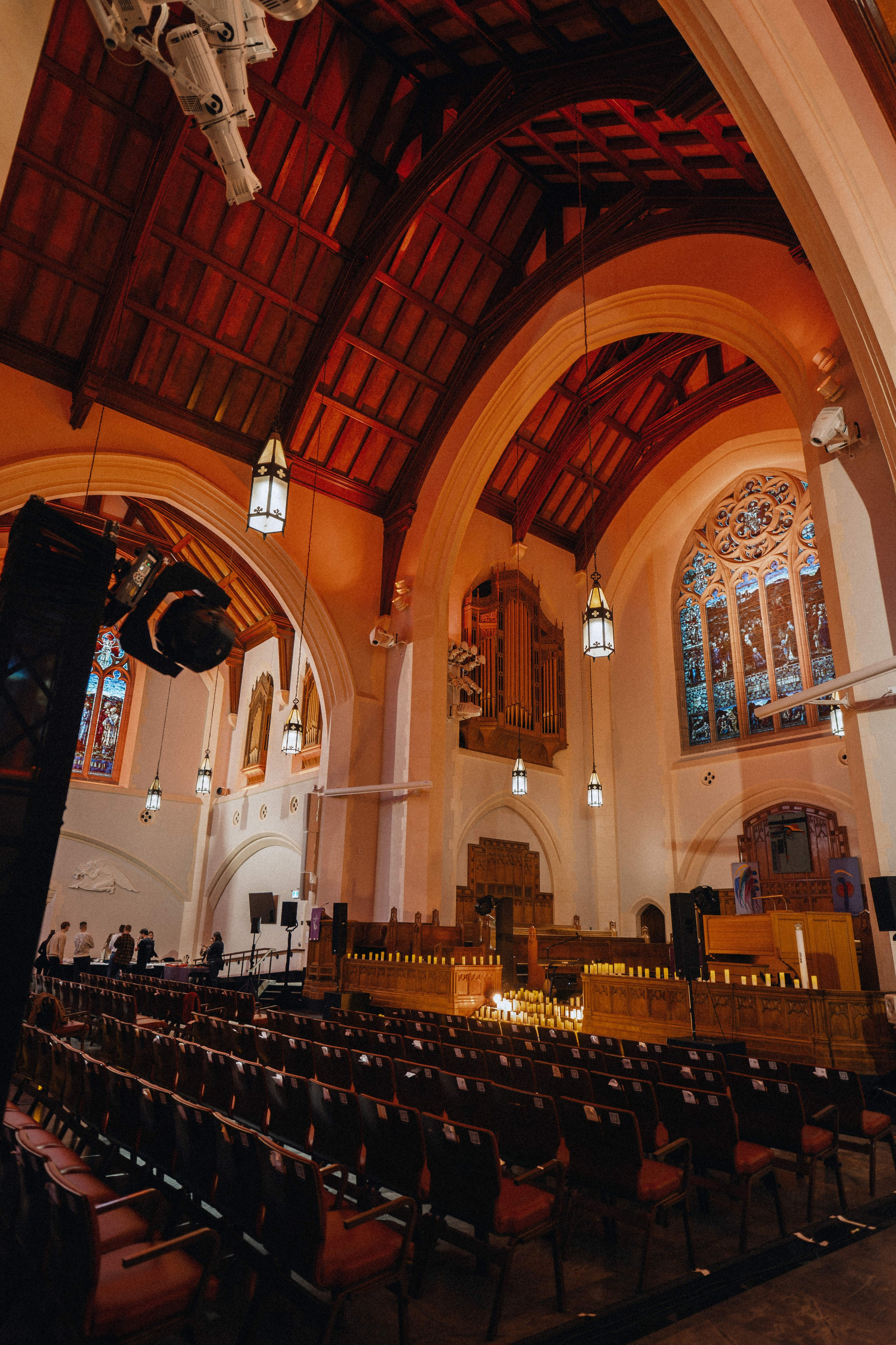 Live concert photography from Vivienne Mort in Vancouver 2025. Ivan Skufinsky — wedding and family photographer in Vancouver