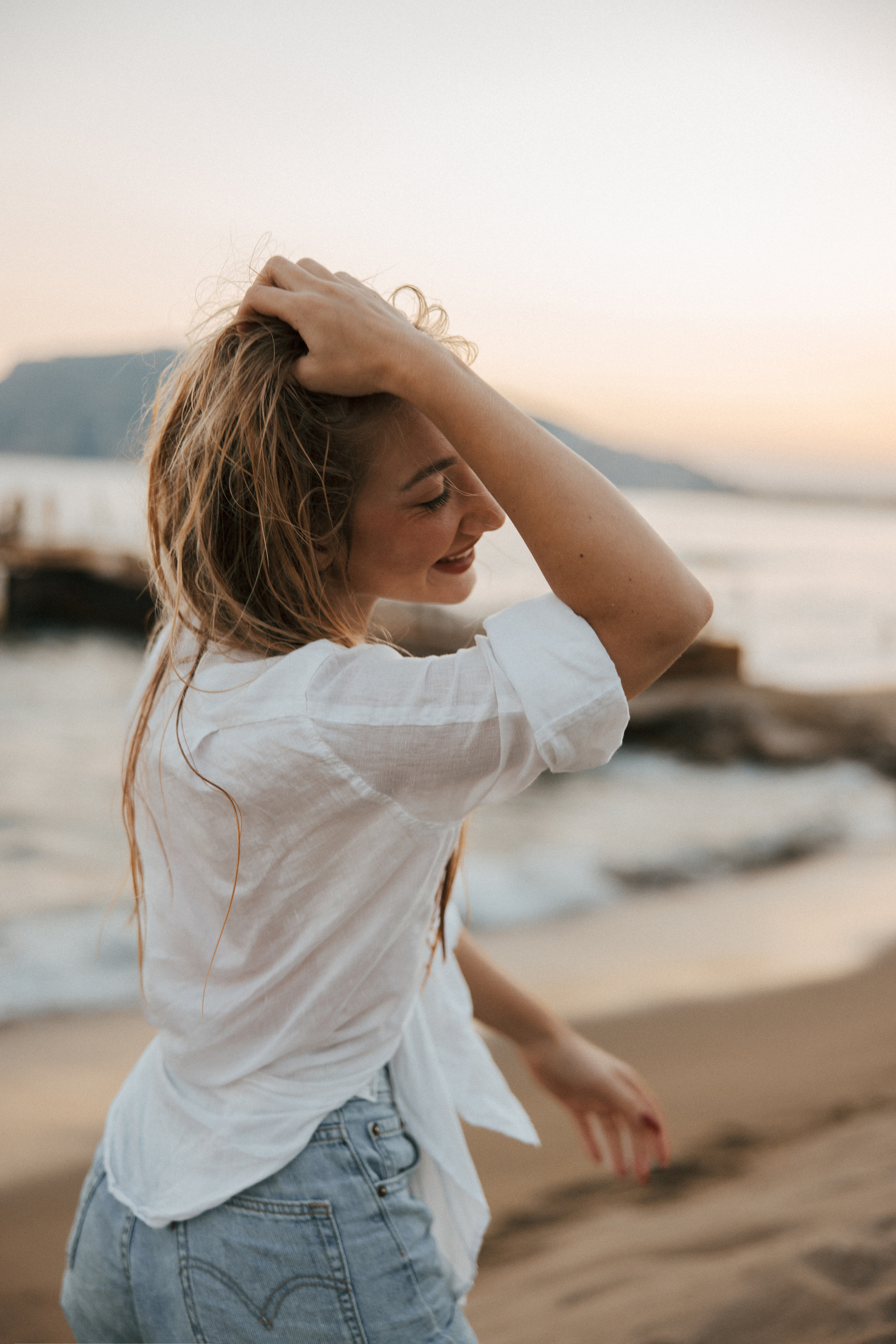 Masha Zhuuuk. Sunset Sea. Ivan Skufinsky — wedding and family photographer in Vancouver