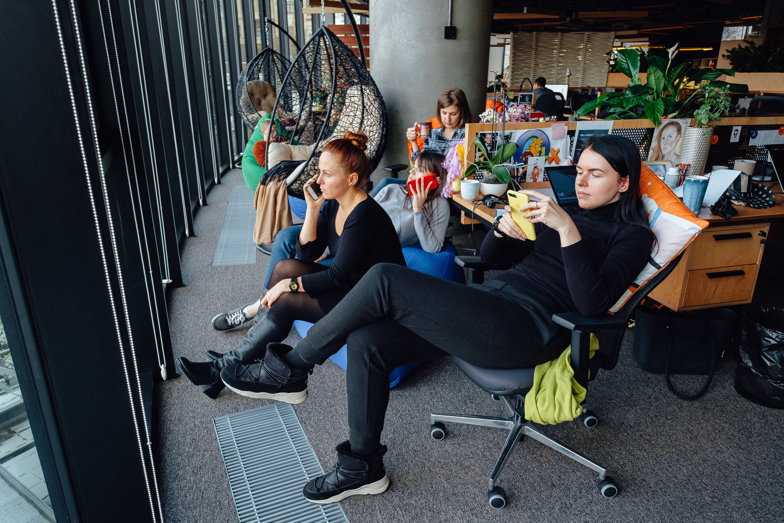 Фотоэкскурсия в компанию OLX. Ivan Skufinsky — wedding and family photographer in Vancouver