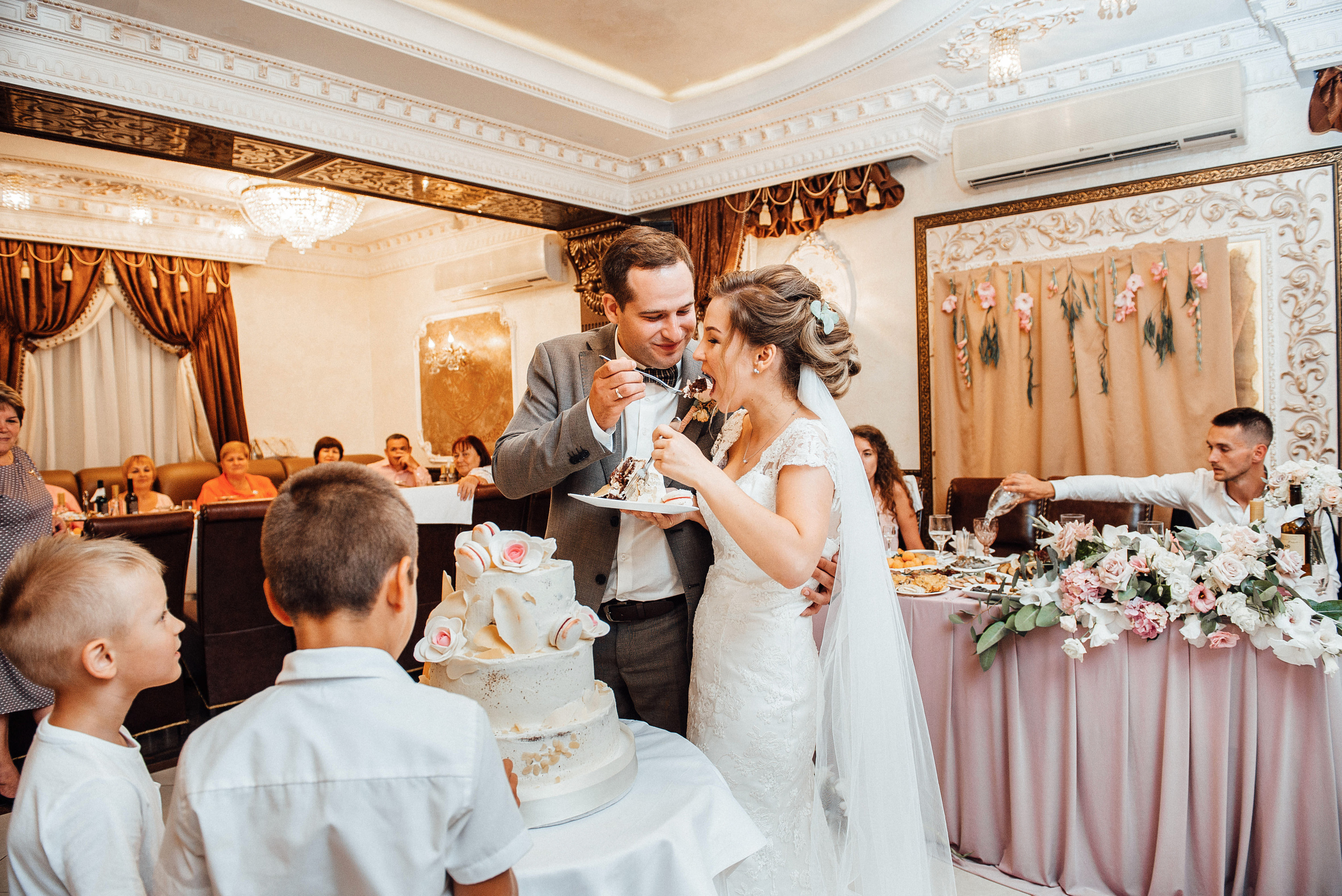 Wedding photoshoots photographer videographer Vancouver BC. Ivan Skufinsky — wedding and family photographer in Vancouver