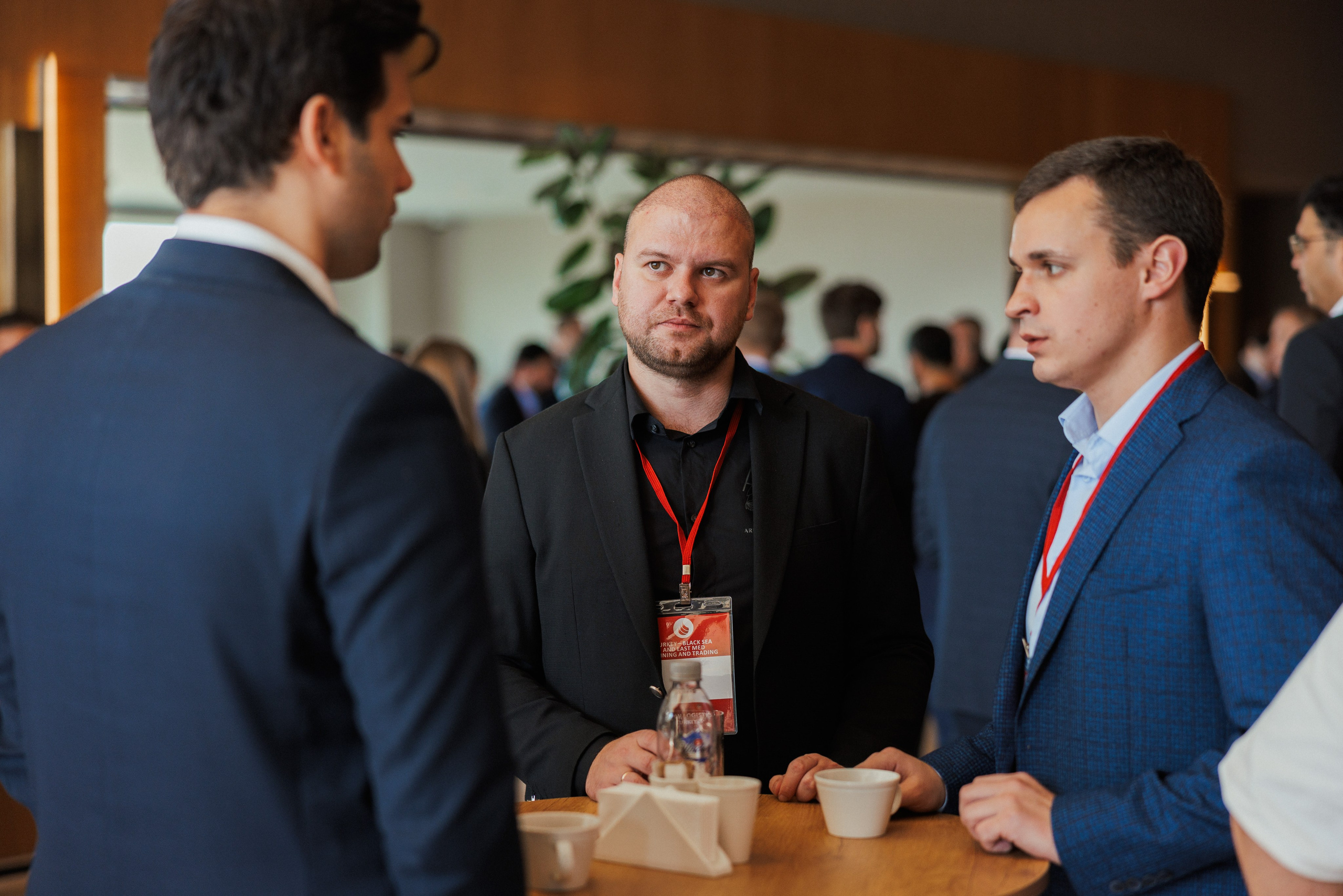 EXECUTIVE RETREAT Izmir Confidence Information Services. Ivan Skufinsky — wedding and family photographer in Vancouver