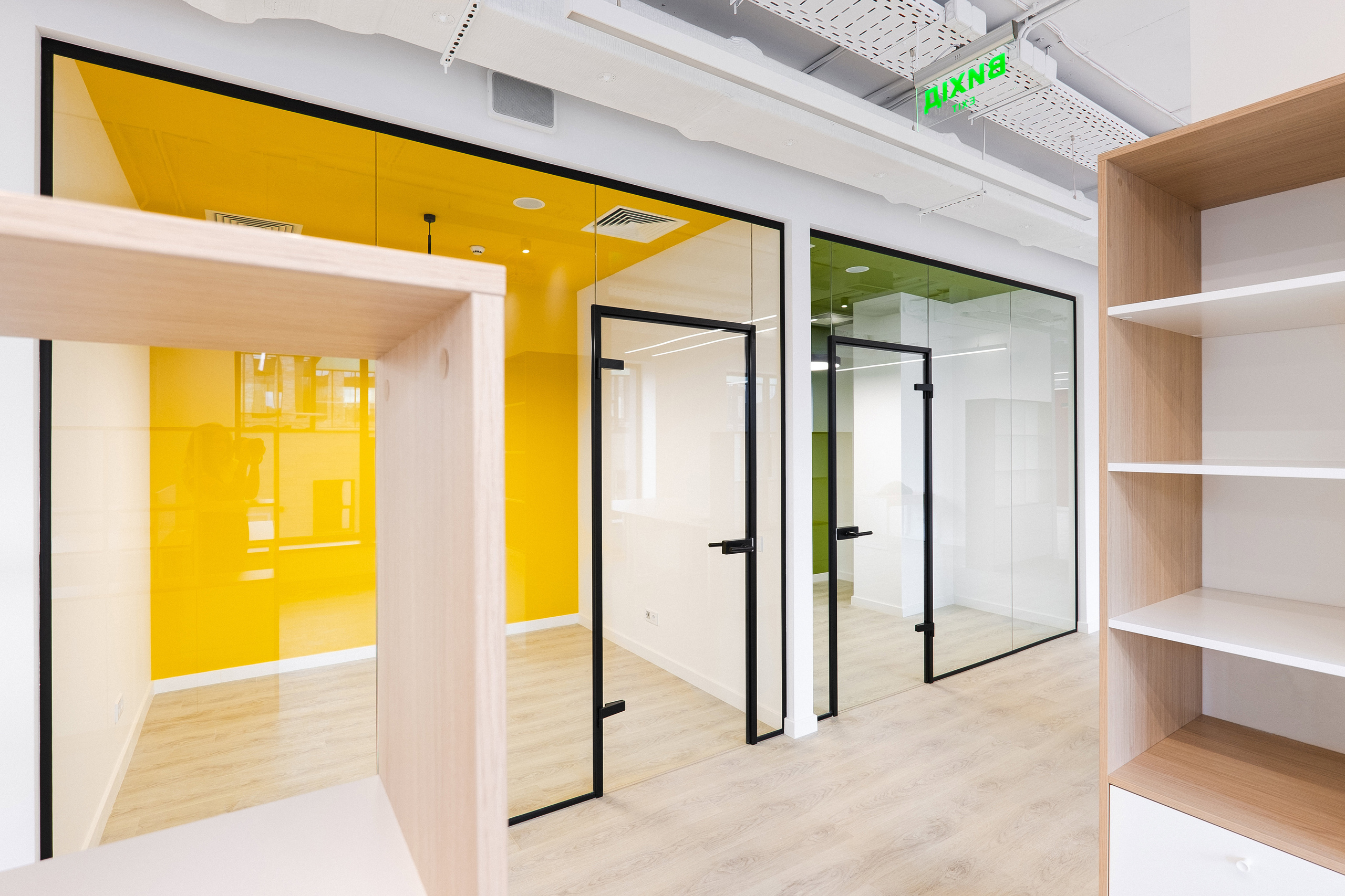 BC FORUM ORGANOSYN. Ivan Skufinsky — wedding and family photographer in Vancouver