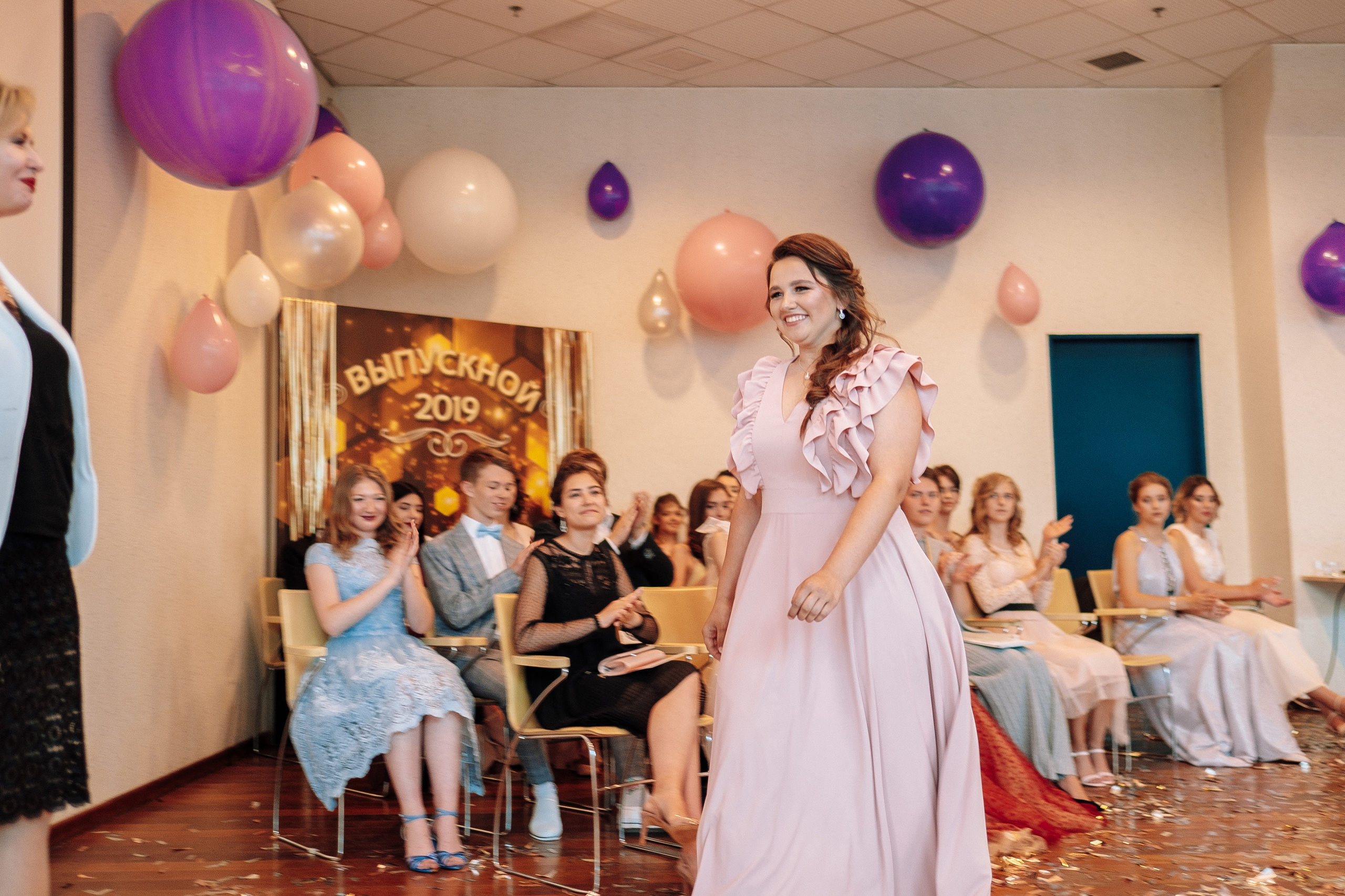 Выпускной 153 Гимназия. Ivan Skufinsky — wedding and family photographer in Vancouver