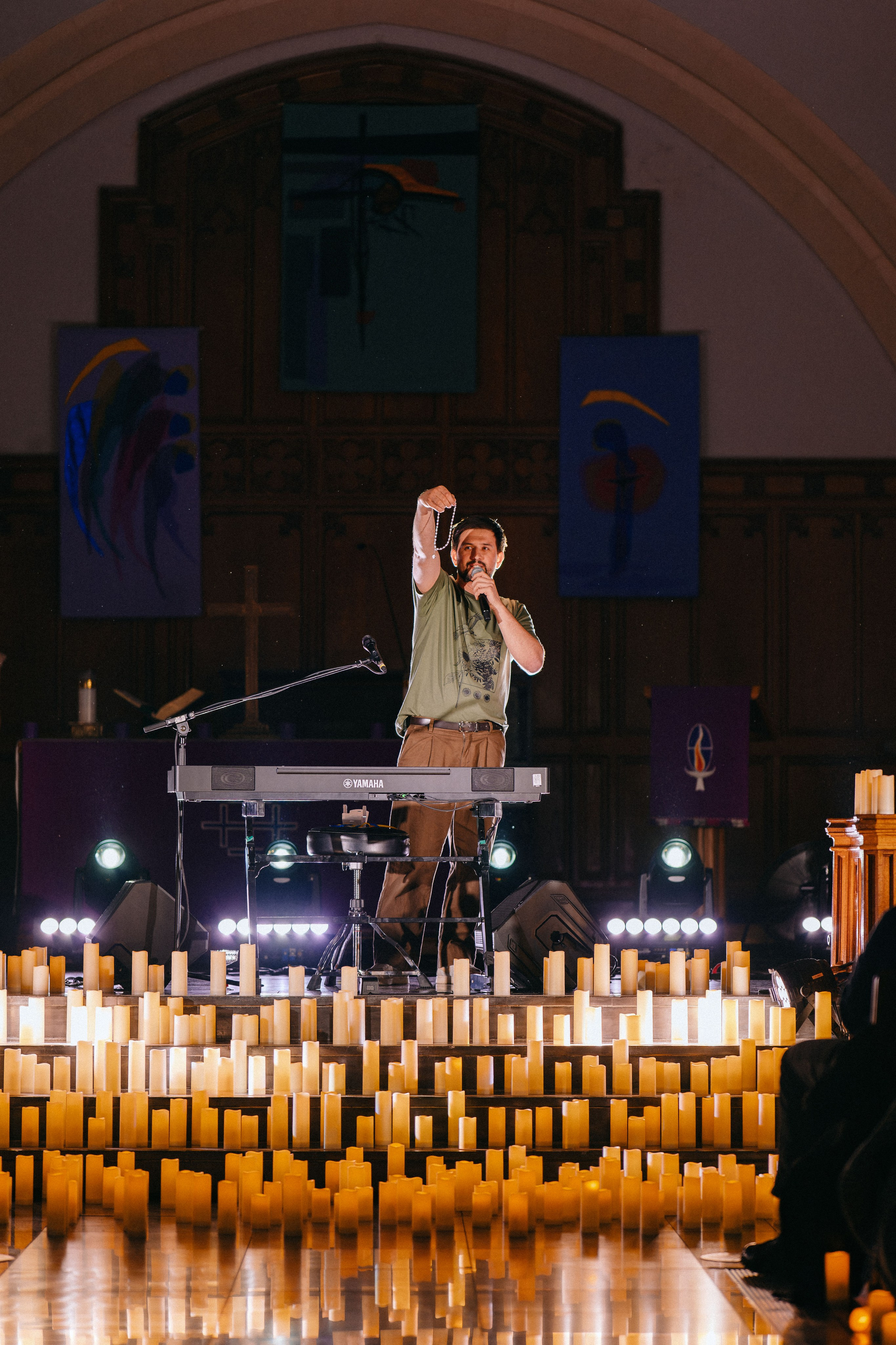 Live concert photography from Vivienne Mort in Vancouver 2025. Ivan Skufinsky — wedding and family photographer in Vancouver