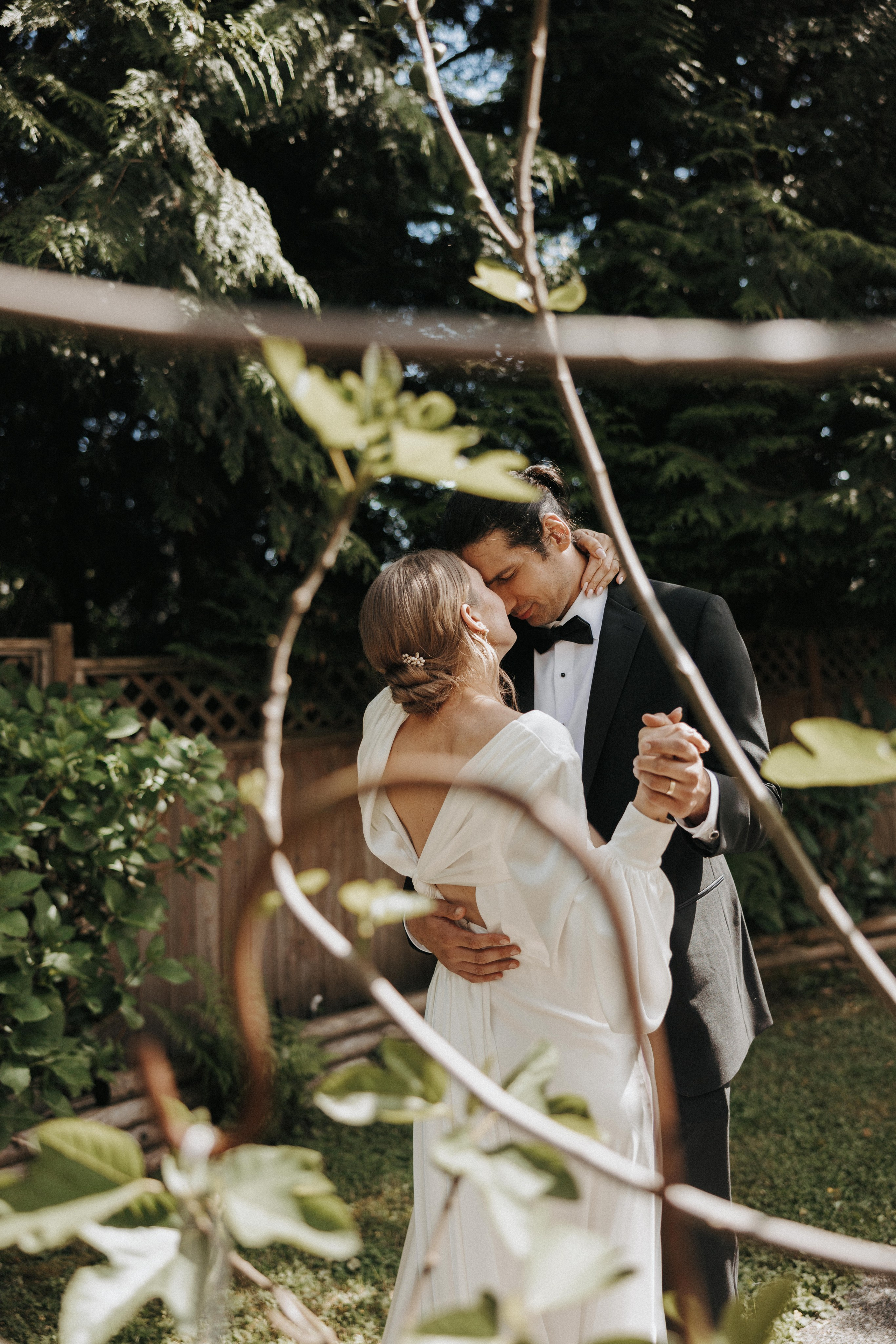 Michael & Caitlyn. Ivan Skufinsky — wedding and family photographer in Vancouver