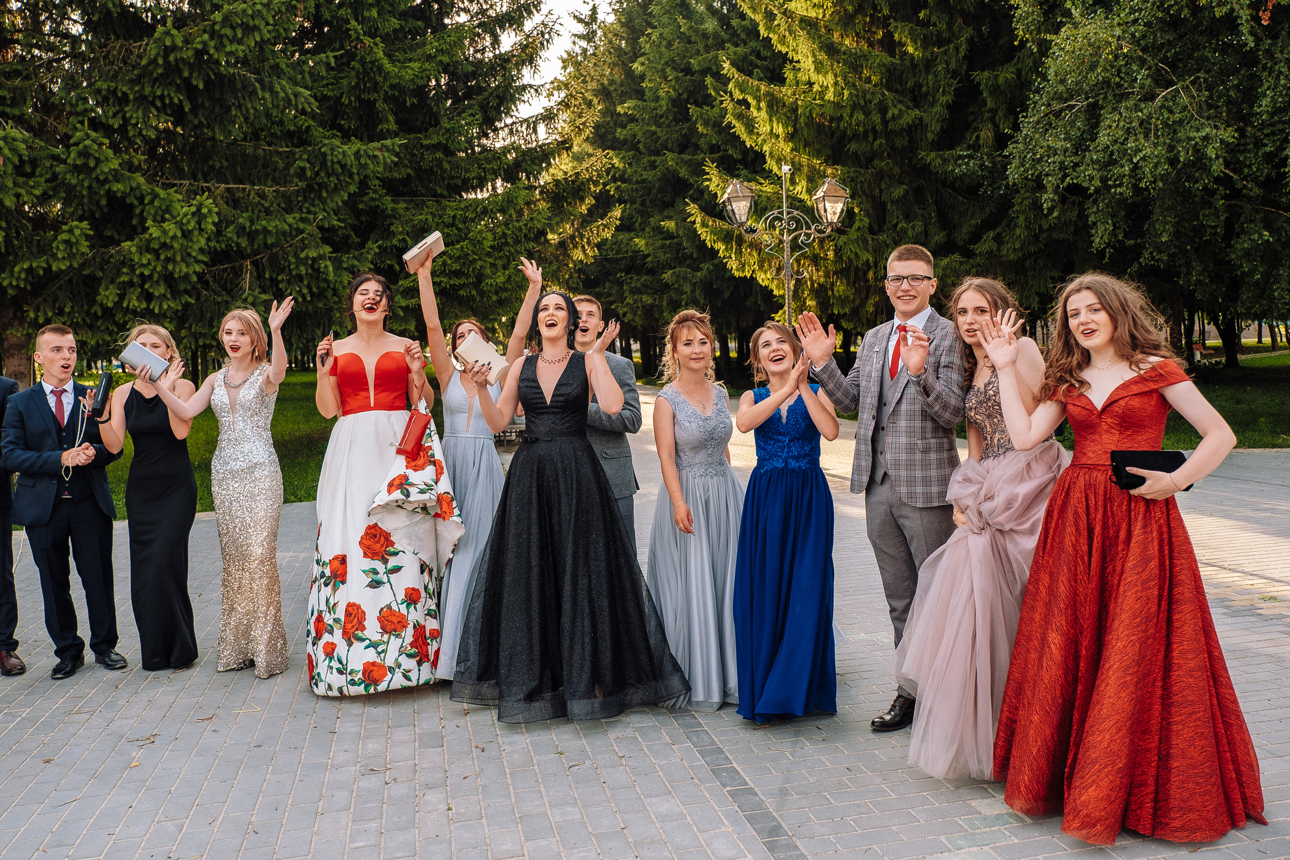 Выпускной школа номер 3. Хмельник. Ivan Skufinsky — wedding and family photographer in Vancouver