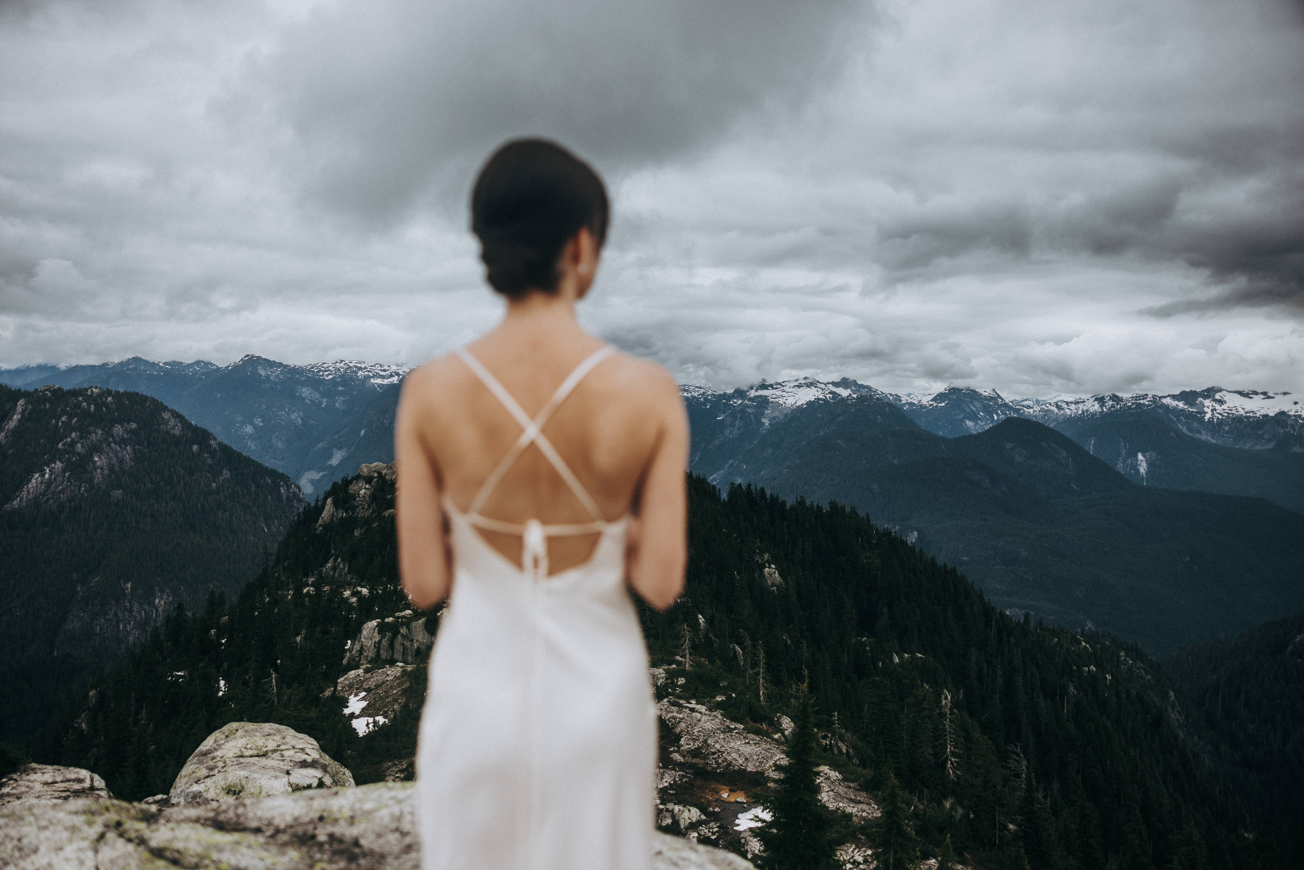 Sky-High Love: Stunning Vancouver Mountain Wedding Shoot by Helicopter. Ivan Skufinsky — wedding and family photographer in Vancouver