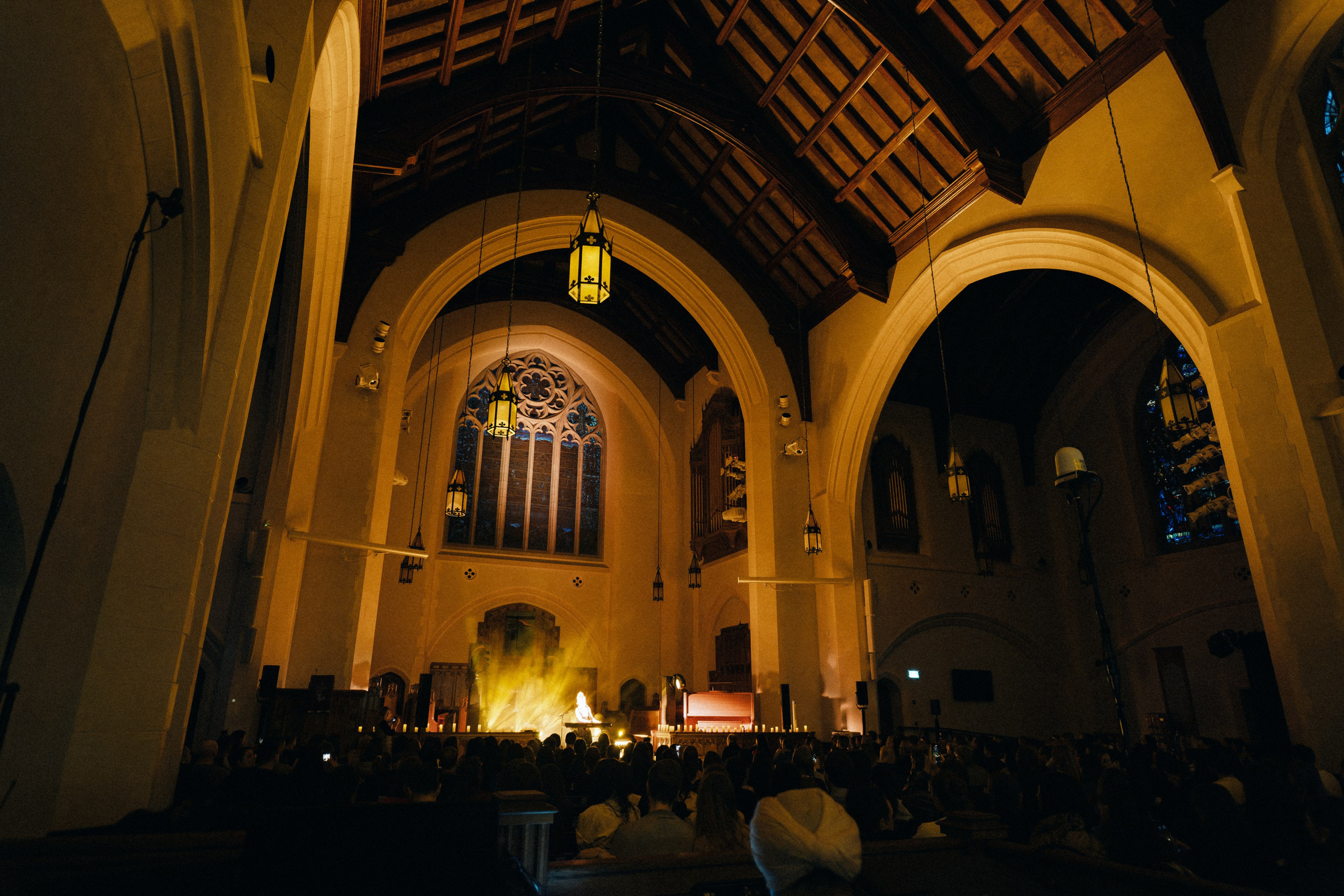 Live concert photography from Vivienne Mort in Vancouver 2025. Ivan Skufinsky — wedding and family photographer in Vancouver