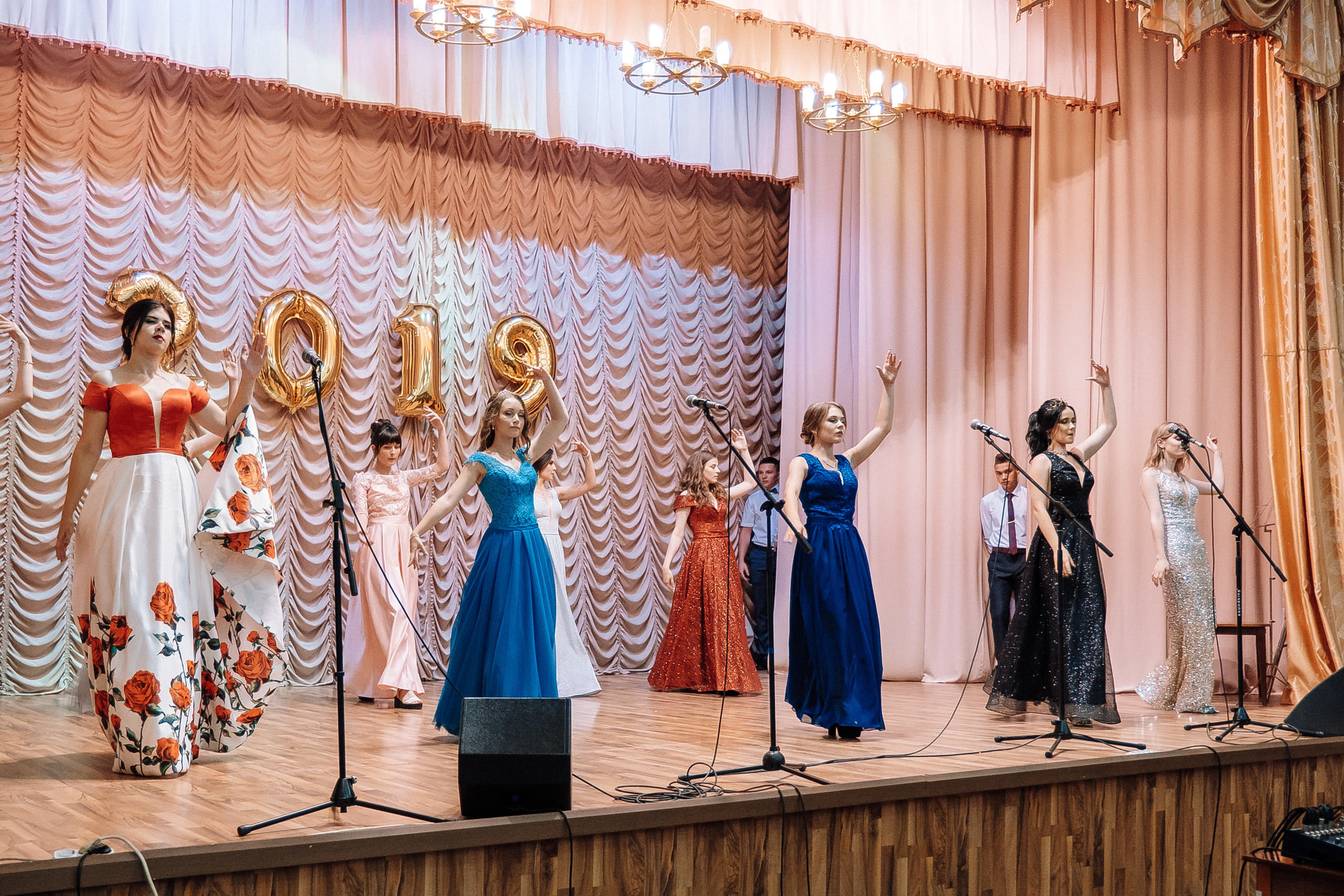 Выпускной школа номер 3. Хмельник. Ivan Skufinsky — wedding and family photographer in Vancouver