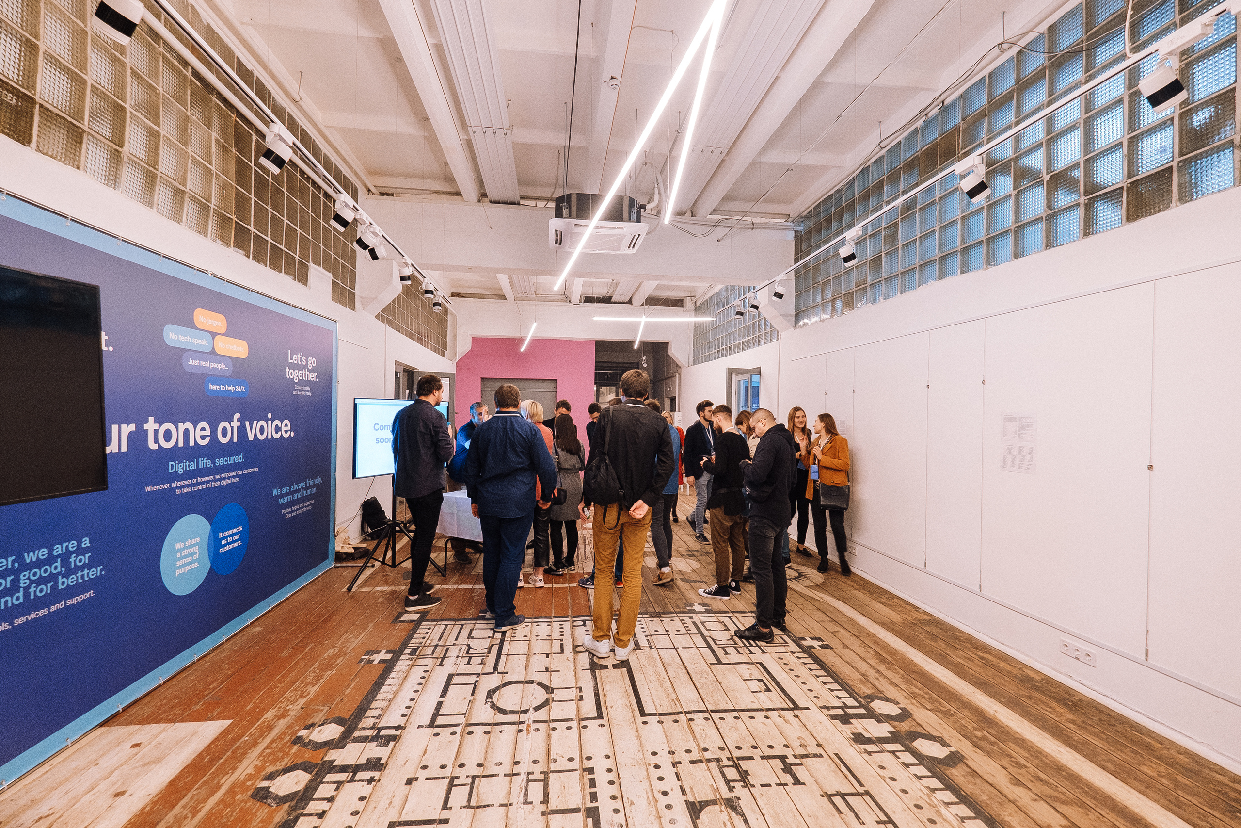 ZEO Alliance 24.10.19 party. Ivan Skufinsky — wedding and family photographer in Vancouver