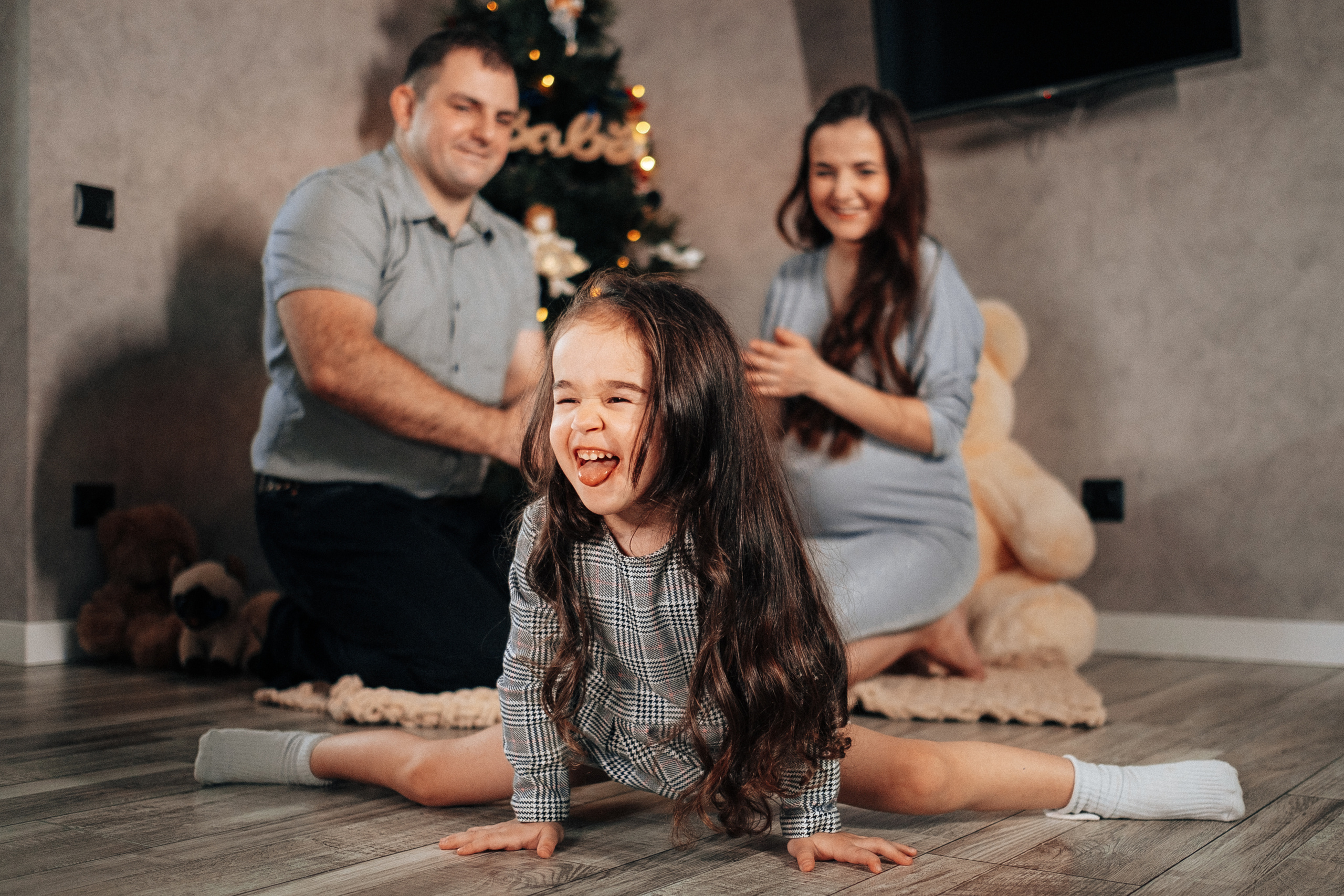 Марина+Андрей+Лиза+Животик. Ivan Skufinsky — wedding and family photographer in Vancouver