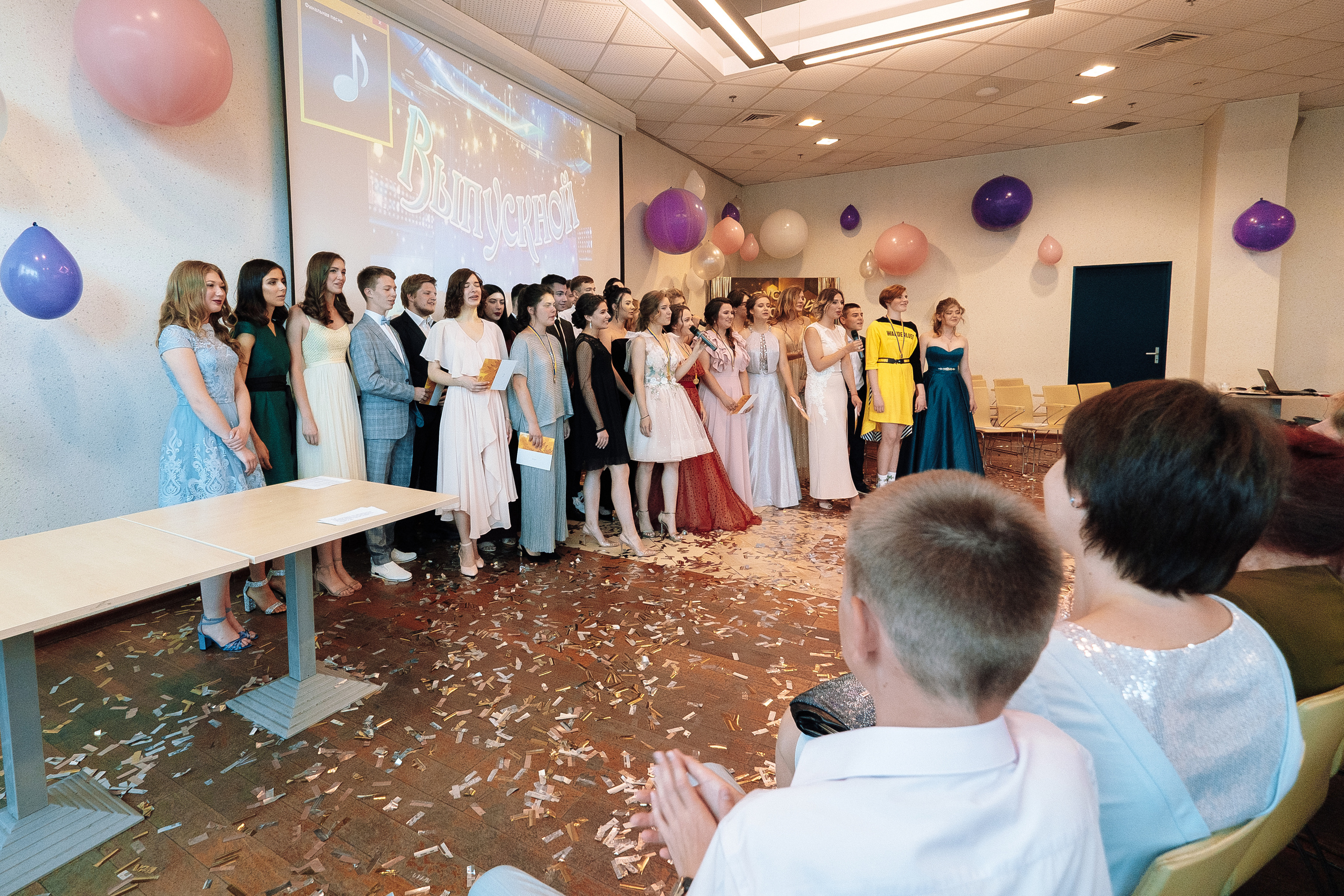 Выпускной 153 Гимназия. Ivan Skufinsky — wedding and family photographer in Vancouver