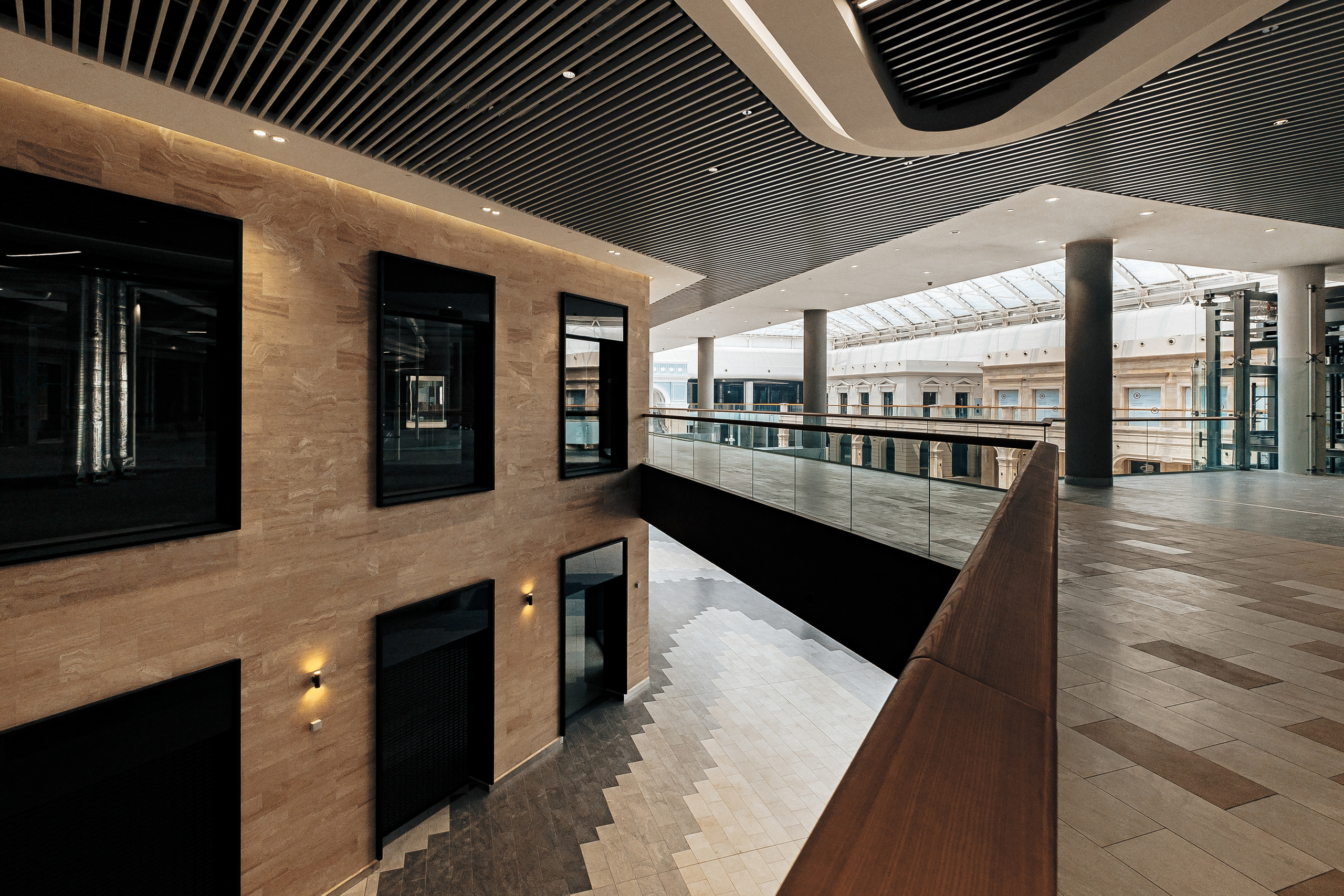 INTERIOR RETROVILLE. Ivan Skufinsky — wedding and family photographer in Vancouver