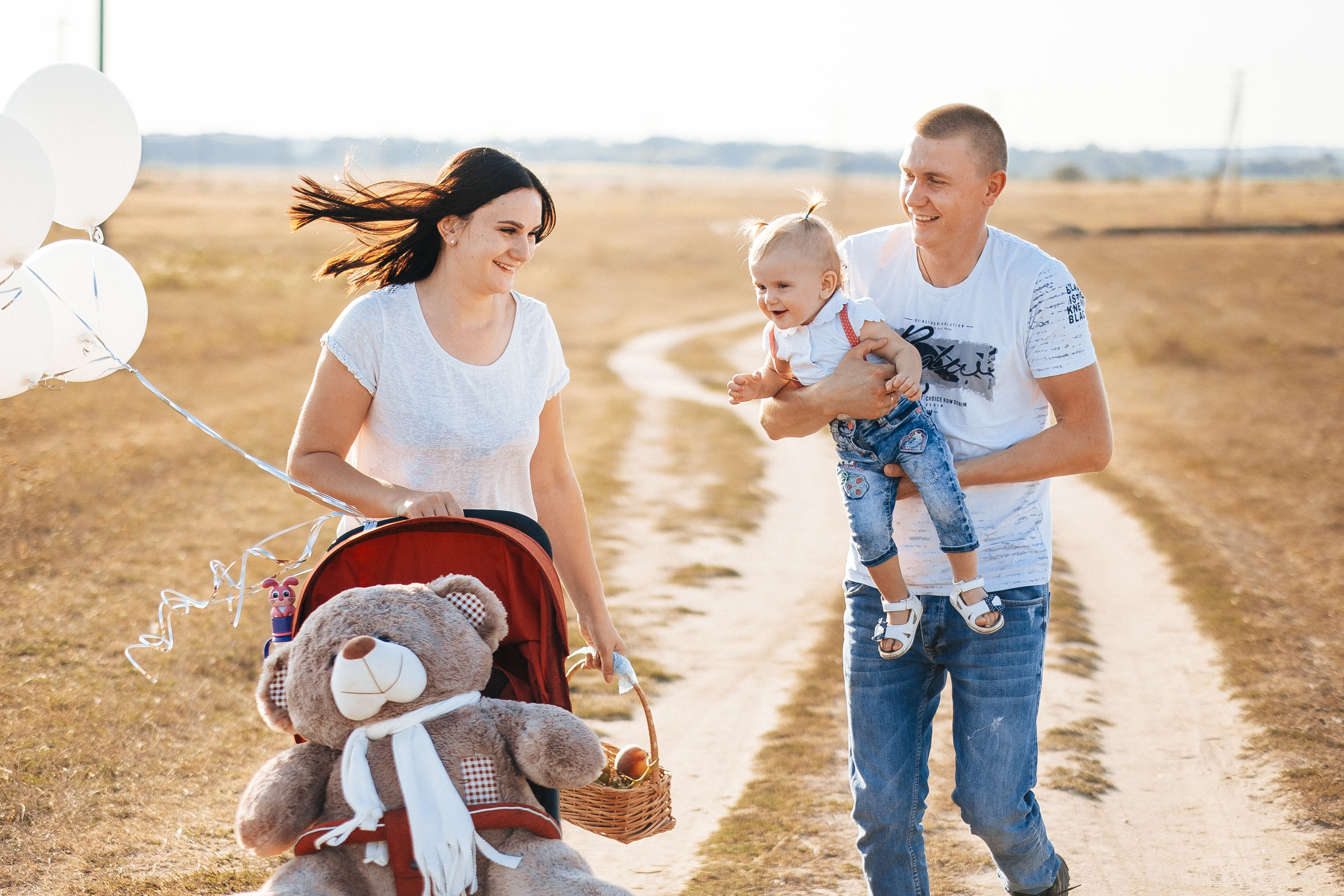 FamilyStory 1year (Lilia Sergey Maria). Ivan Skufinsky — wedding and family photographer in Vancouver