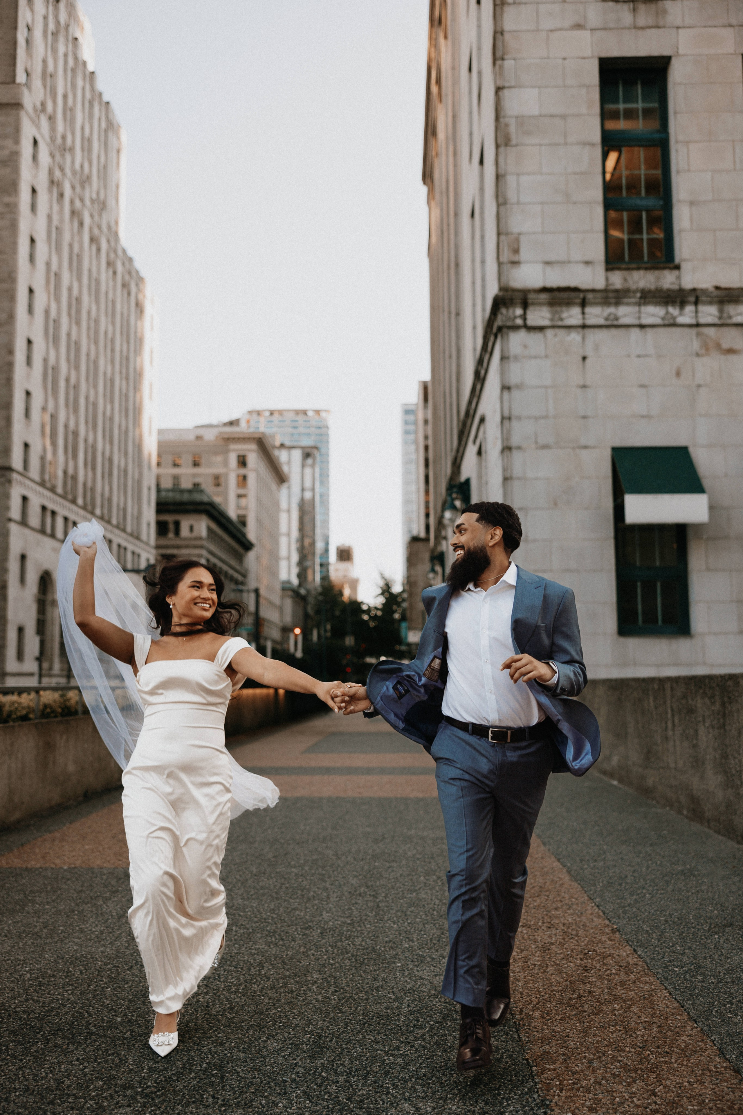 Engagement photographer vancouver. Ivan Skufinsky — wedding and family photographer in Vancouver