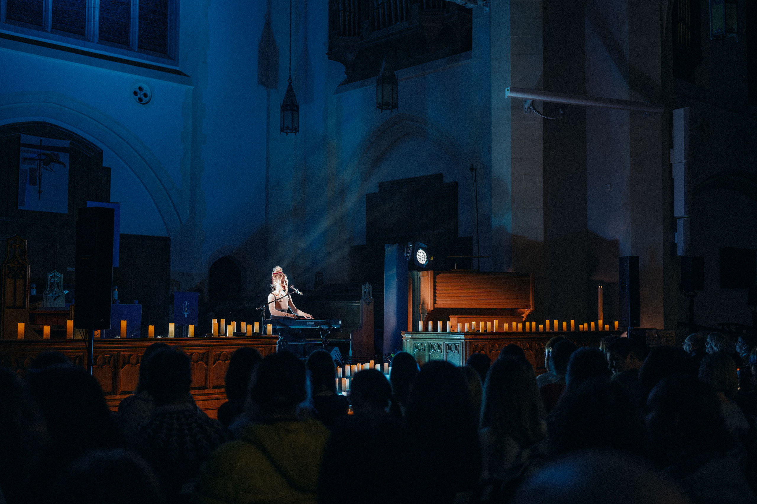 Live concert photography from Vivienne Mort in Vancouver 2025. Ivan Skufinsky — wedding and family photographer in Vancouver