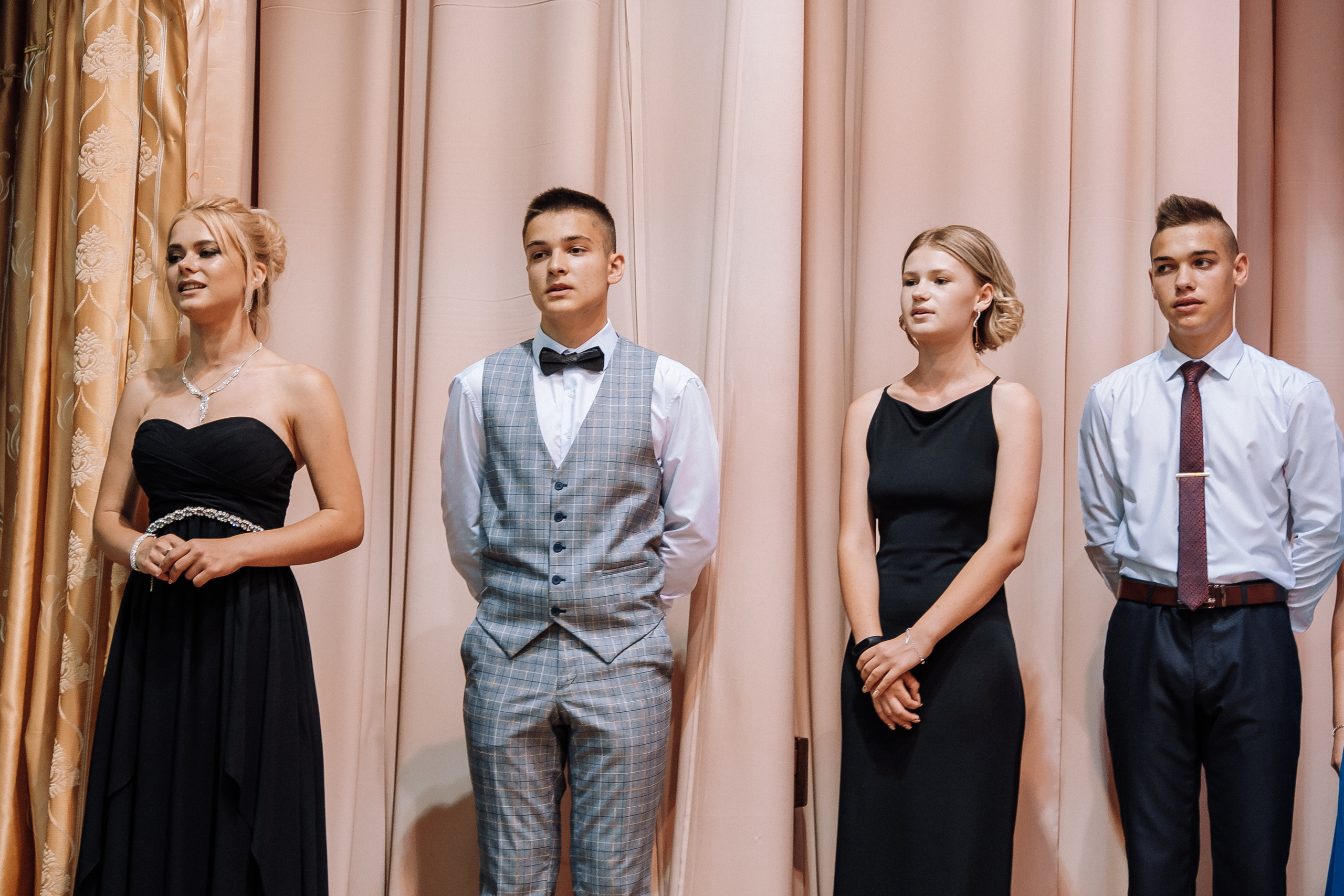 Выпускной школа номер 3. Хмельник. Ivan Skufinsky — wedding and family photographer in Vancouver