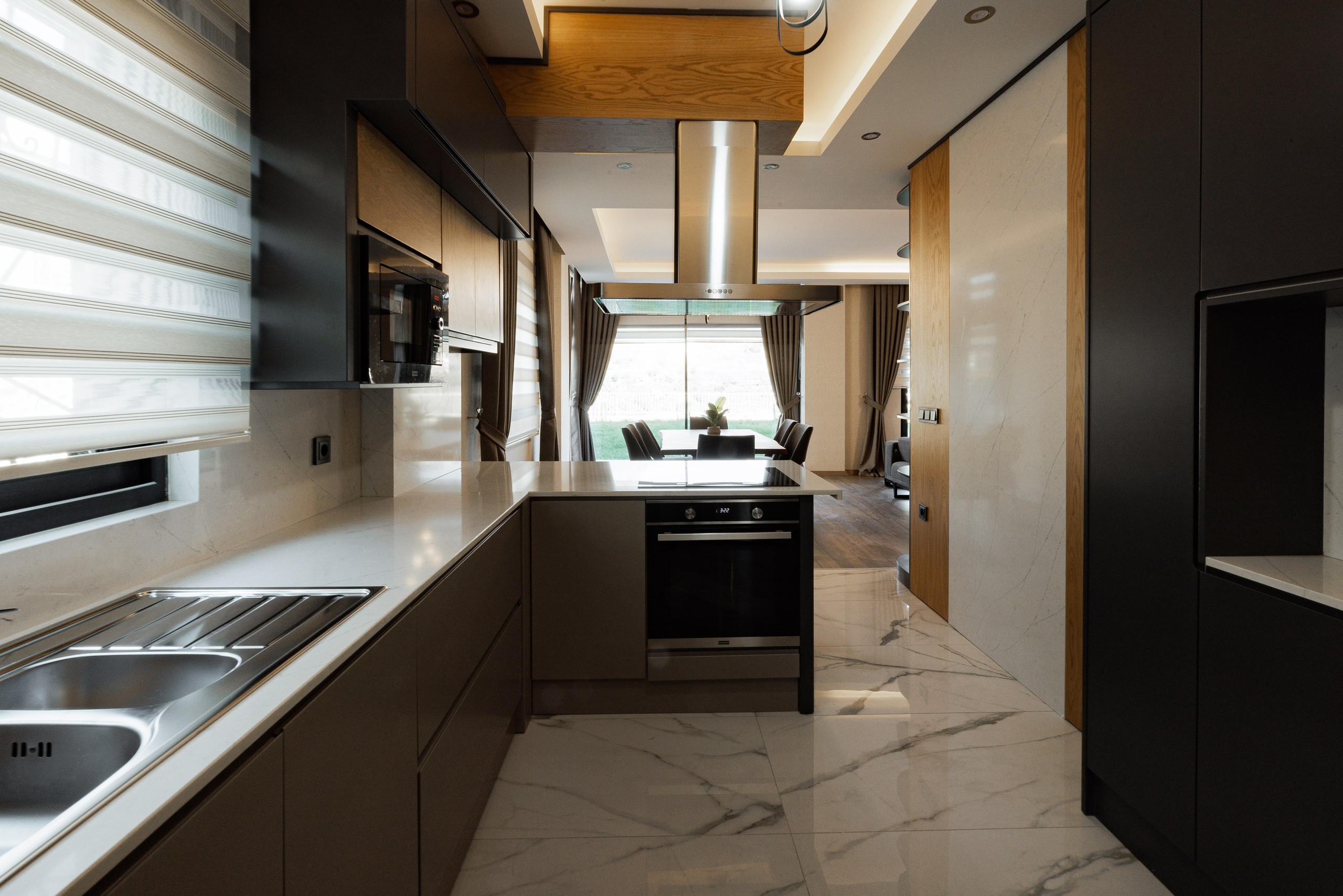 Real estate photographer in Vancouver Burnaby Richmond. Ivan Skufinsky — wedding and family photographer in Vancouver