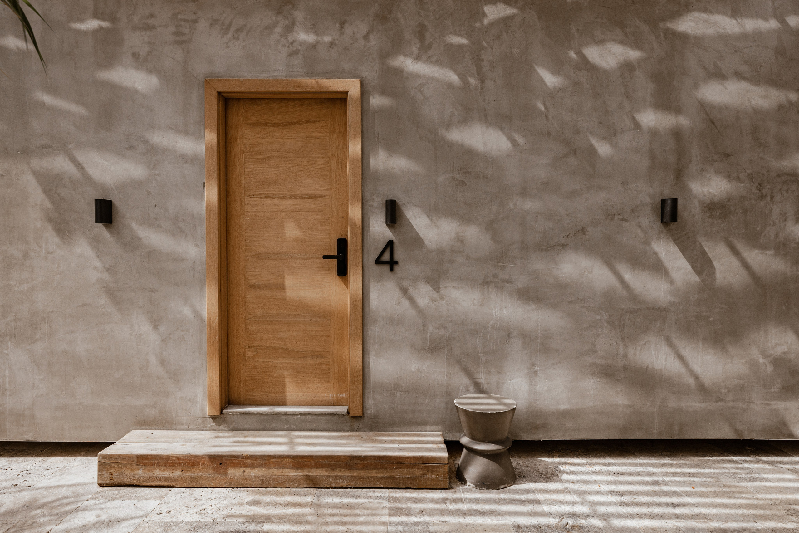 Interior photography and video shooting of a hotel in Bali style. Ivan Skufinsky — wedding and family photographer in Vancouver