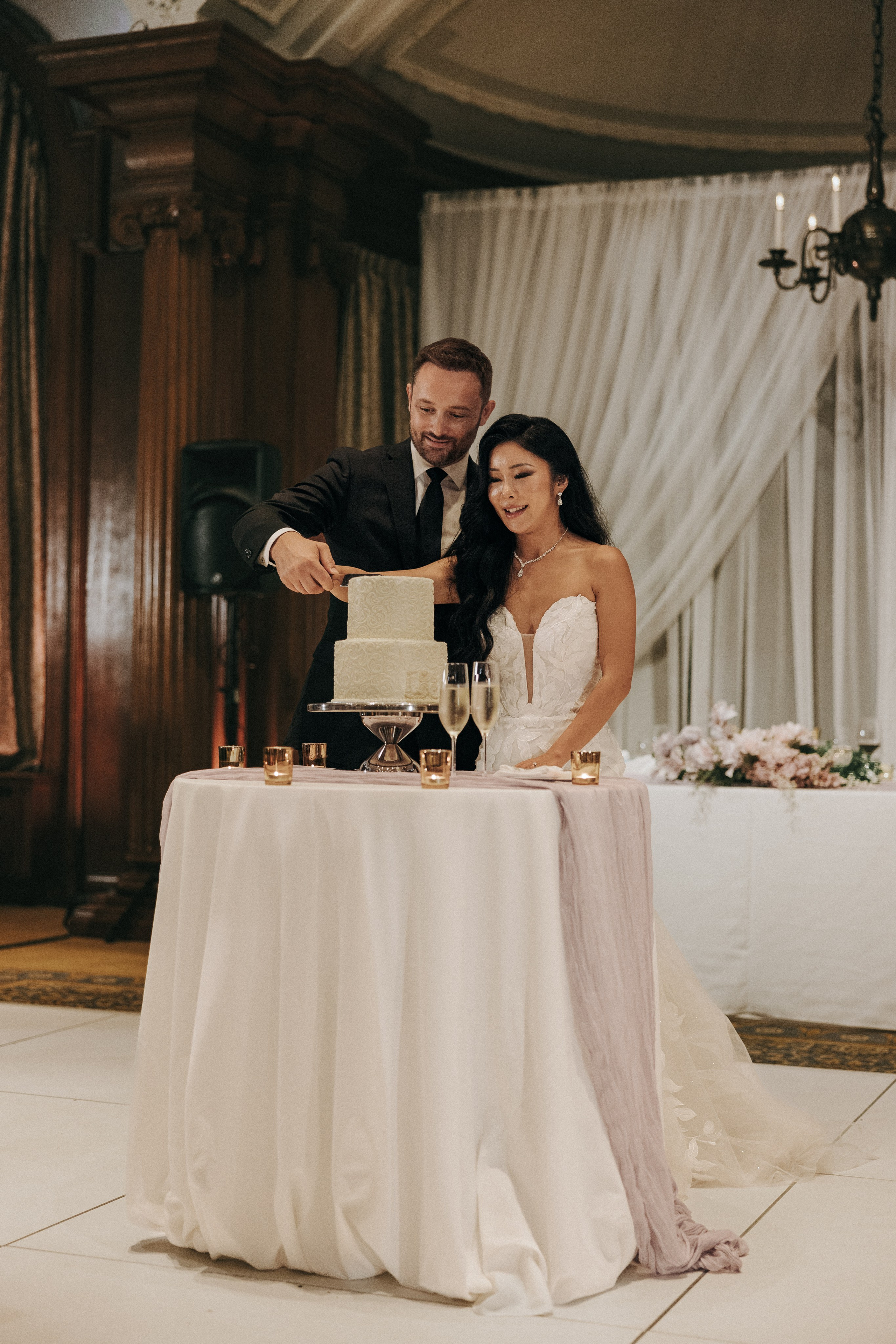 WeddingStory in Vancouver Club. Ivan Skufinsky — wedding and family photographer in Vancouver