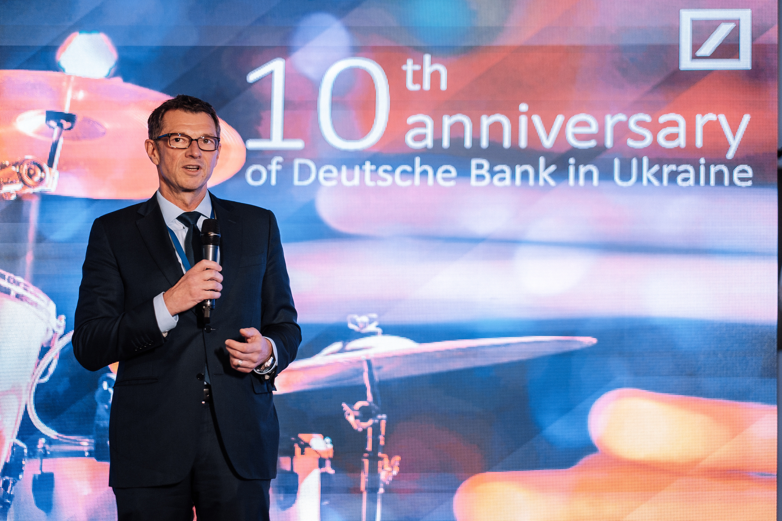 Deutsche Bank 10 years in Ukraine. Ivan Skufinsky — wedding and family photographer in Vancouver