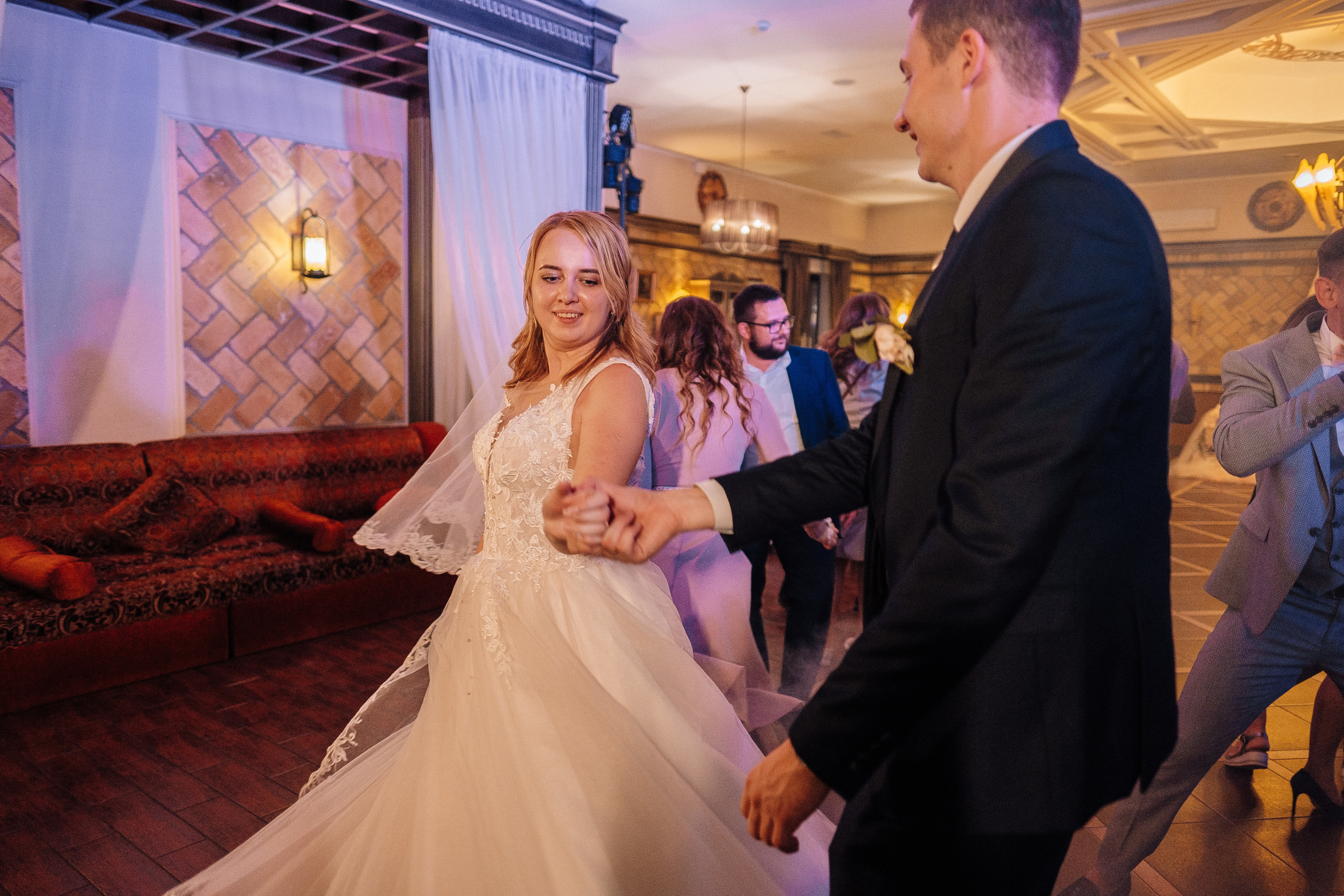 2019 19.10 WeddingStory Евгений+Юлия. Ivan Skufinsky — wedding and family photographer in Vancouver