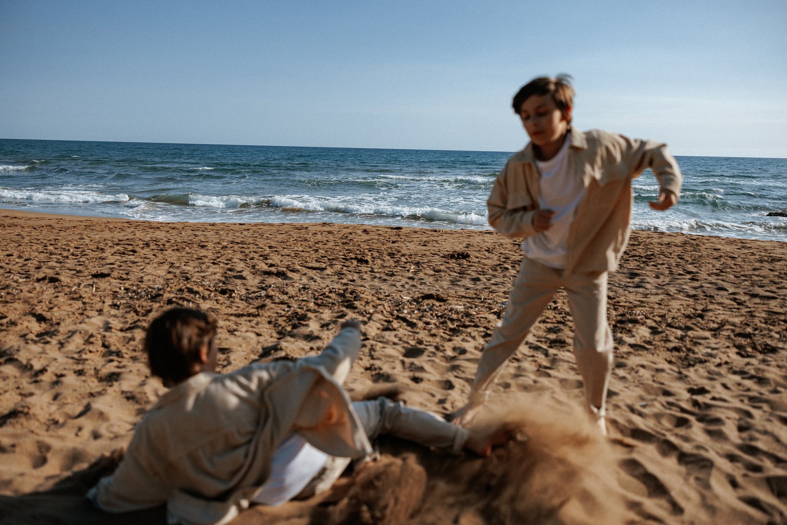 Family photo session on the beach in Vancouver BC Сanada. Twins. Ivan Skufinsky — wedding and family photographer in Vancouver