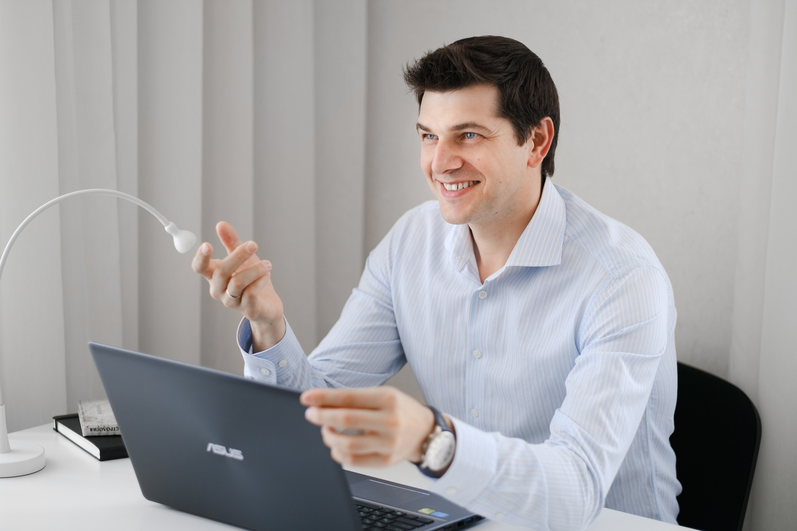 Бизнес-портрет. Ivan Skufinsky — wedding and family photographer in Vancouver