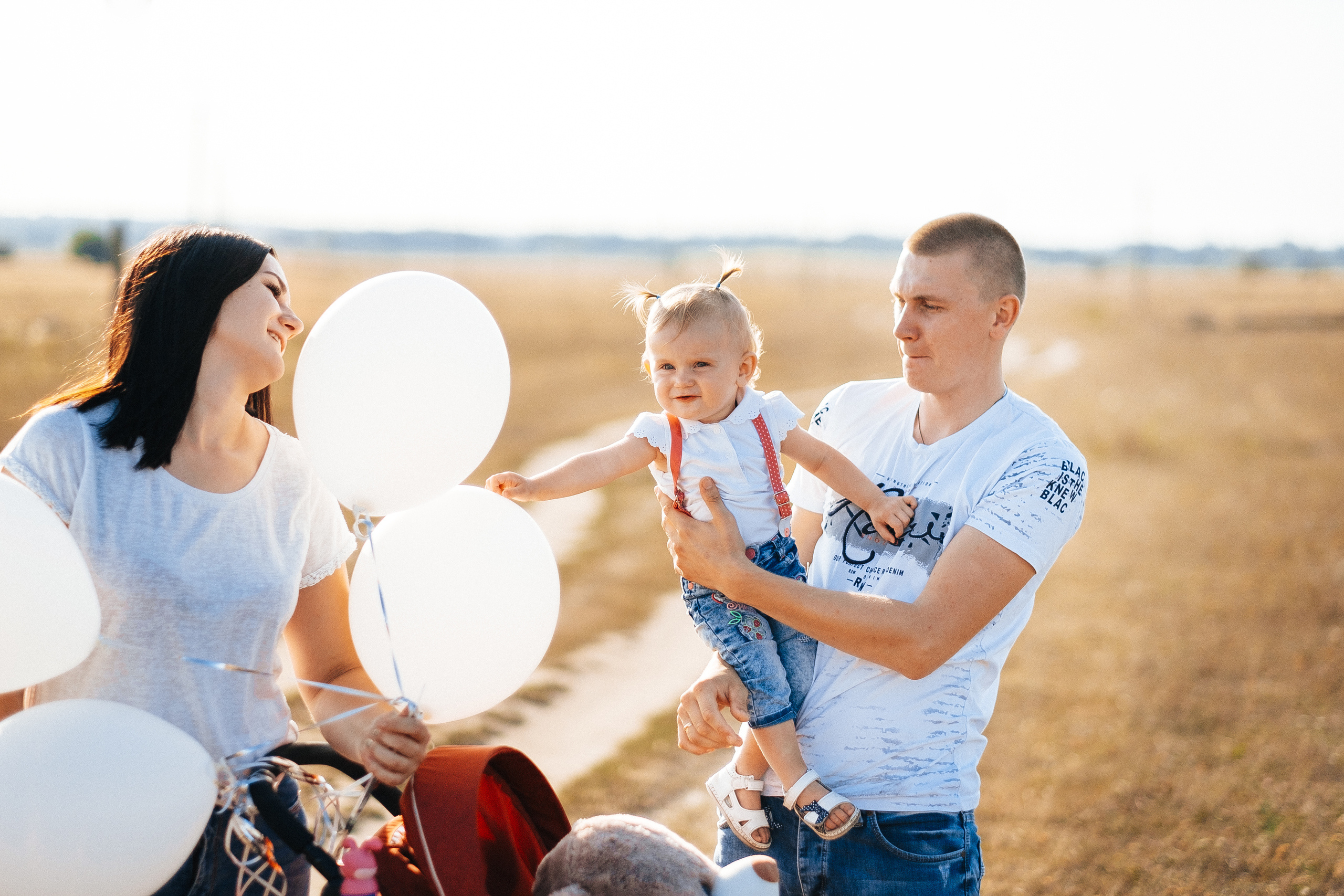 FamilyStory 1year (Lilia Sergey Maria). Ivan Skufinsky — wedding and family photographer in Vancouver