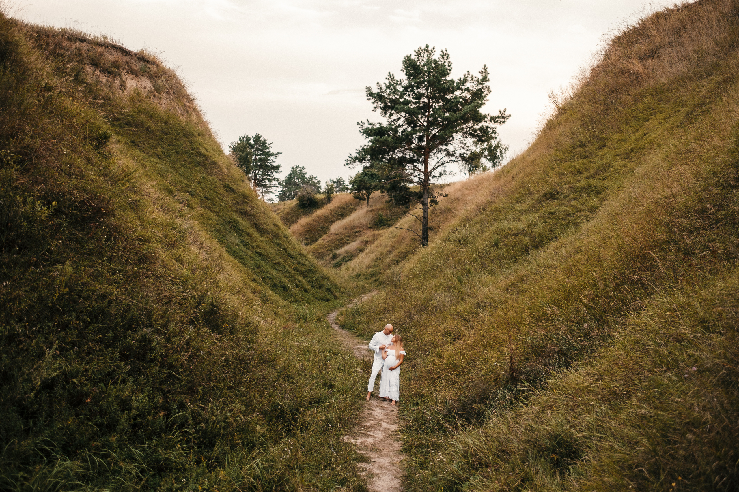 Pasha+Katya pregnancy photo shoot. Ivan Skufinsky — wedding and family photographer in Vancouver
