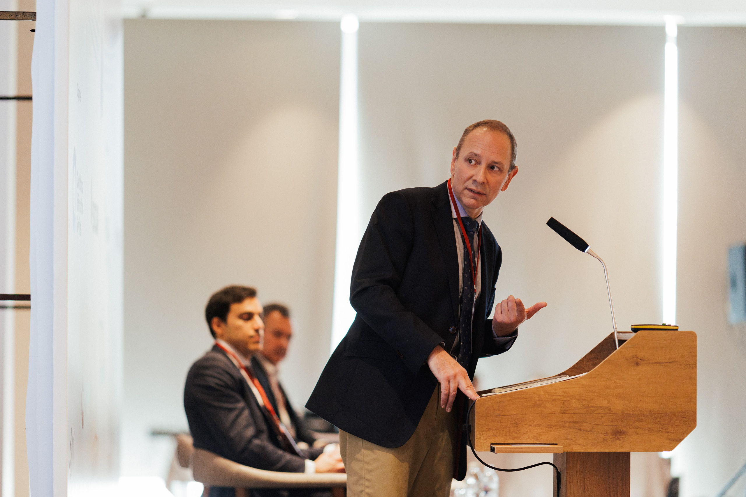 EXECUTIVE RETREAT Izmir Confidence Information Services. Ivan Skufinsky — wedding and family photographer in Vancouver