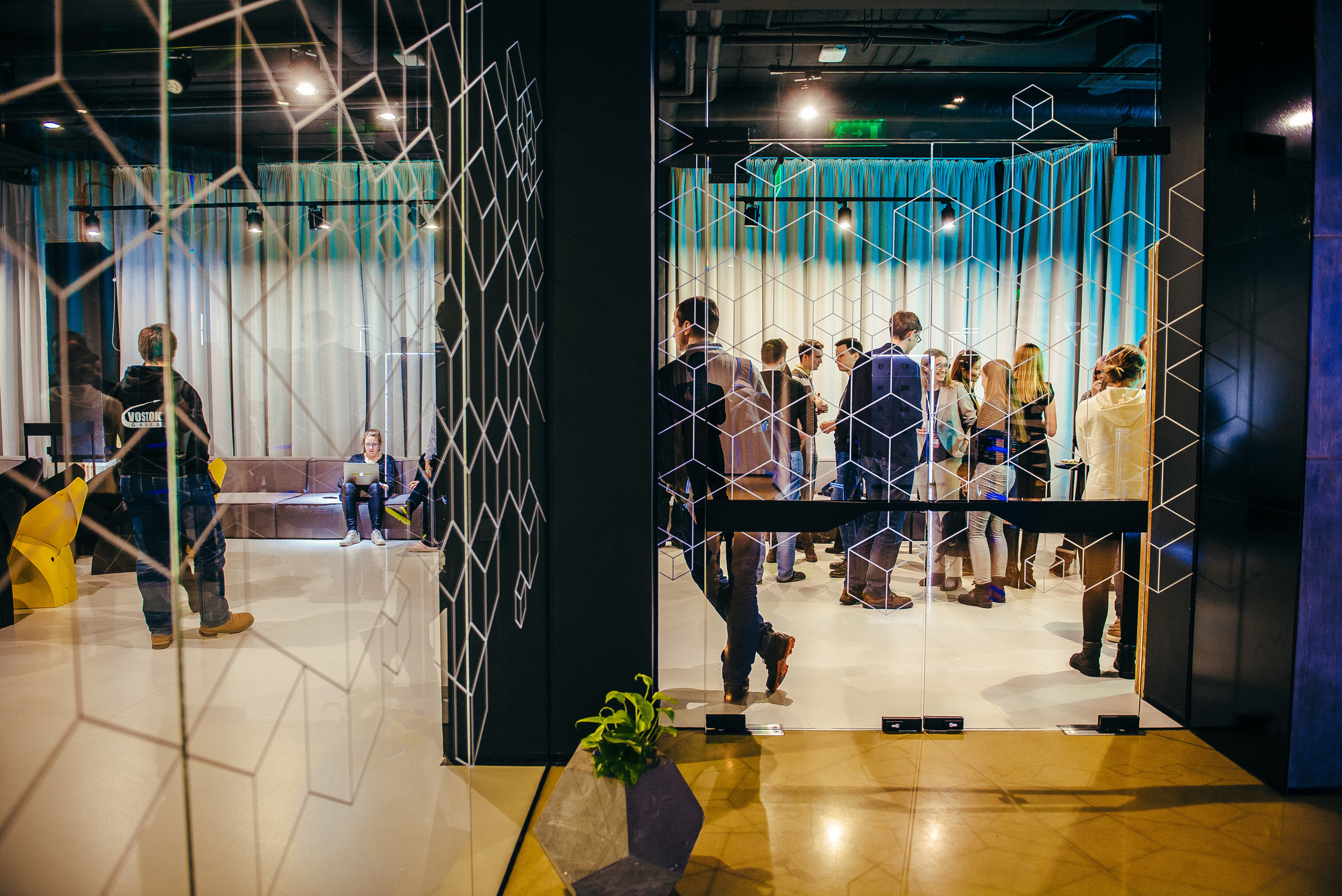 Репортажный фотограф. Ivan Skufinsky — wedding and family photographer in Vancouver