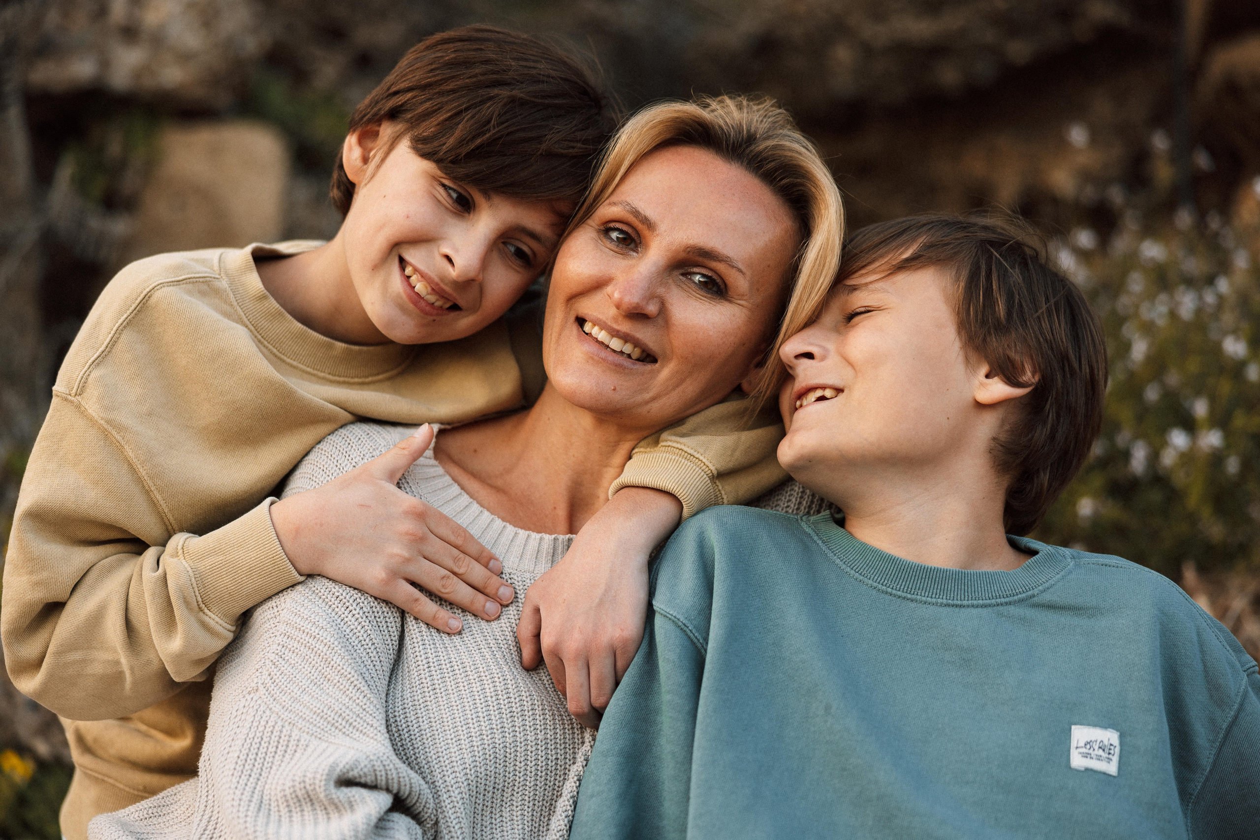 Family photo session on the beach in Vancouver BC Сanada. Twins. Ivan Skufinsky — wedding and family photographer in Vancouver