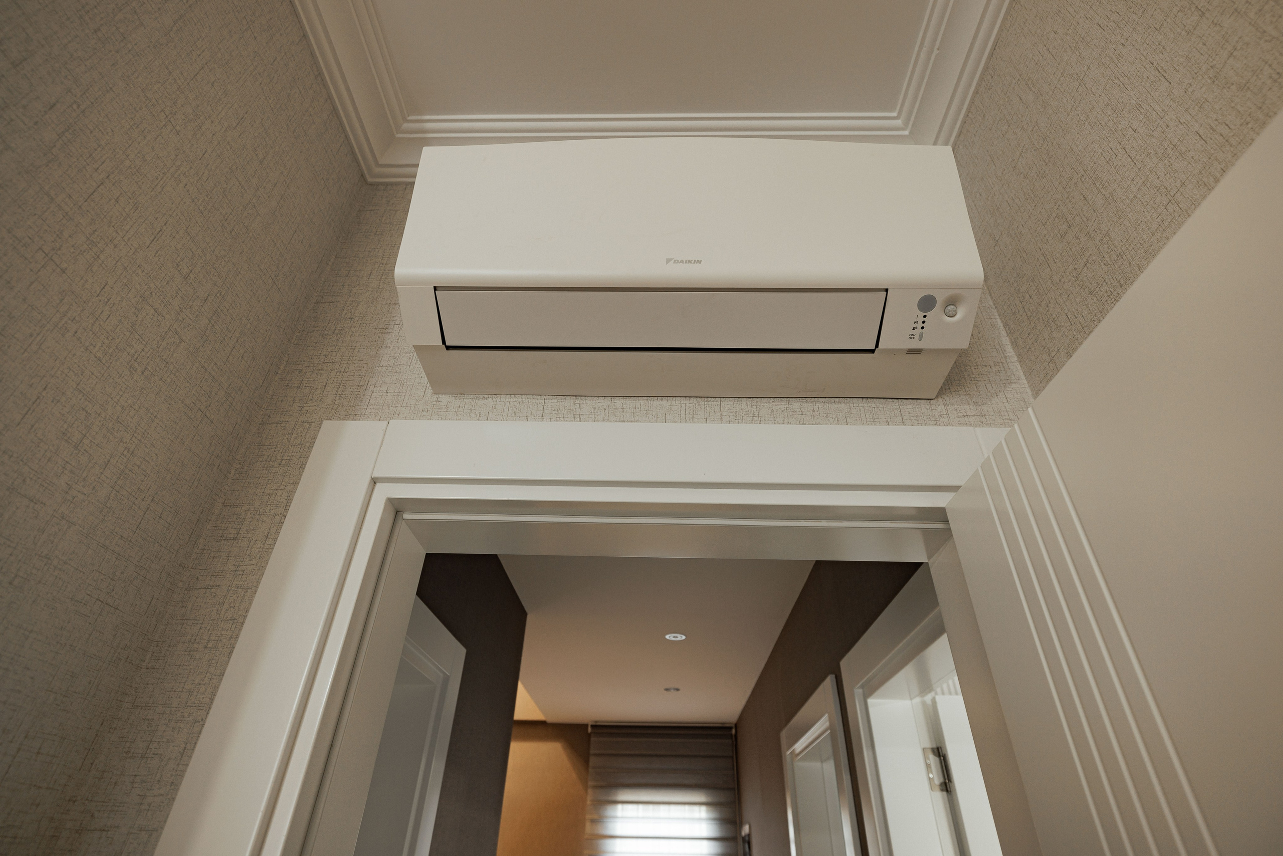 Real estate photographer in Vancouver Burnaby Richmond. Ivan Skufinsky — wedding and family photographer in Vancouver