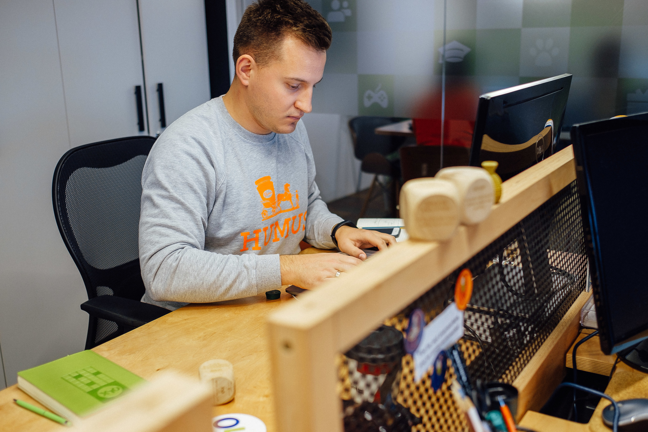 Фотоэкскурсия в компанию OLX. Ivan Skufinsky — wedding and family photographer in Vancouver