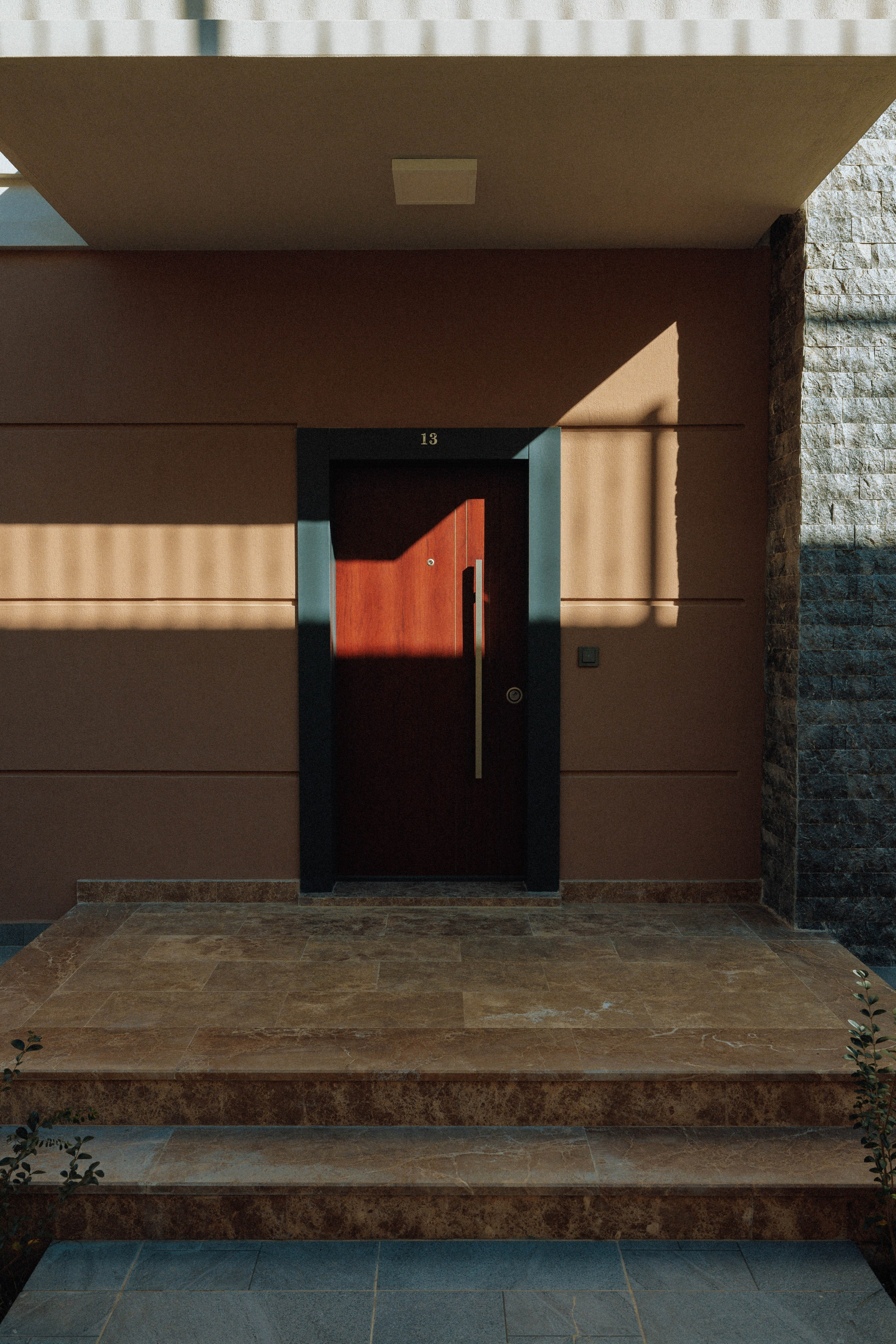 Real estate photographer in Vancouver Burnaby Richmond. Ivan Skufinsky — wedding and family photographer in Vancouver