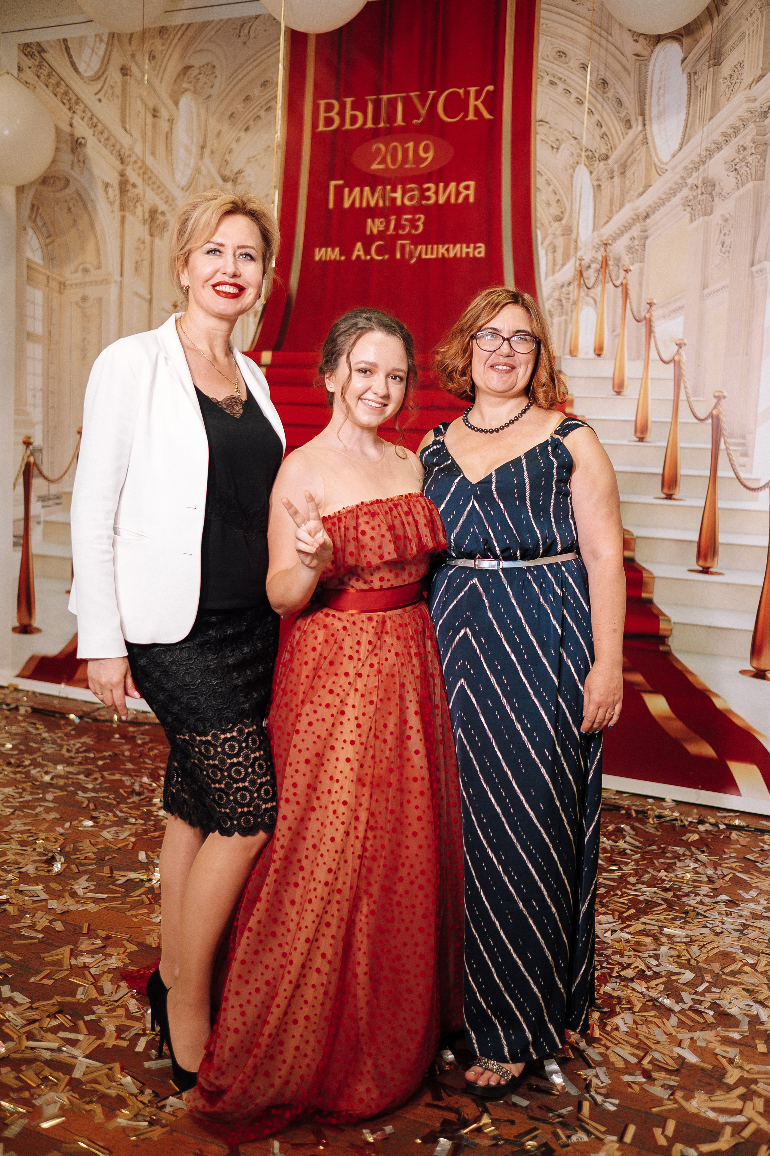 Выпускной 153 Гимназия. Ivan Skufinsky — wedding and family photographer in Vancouver