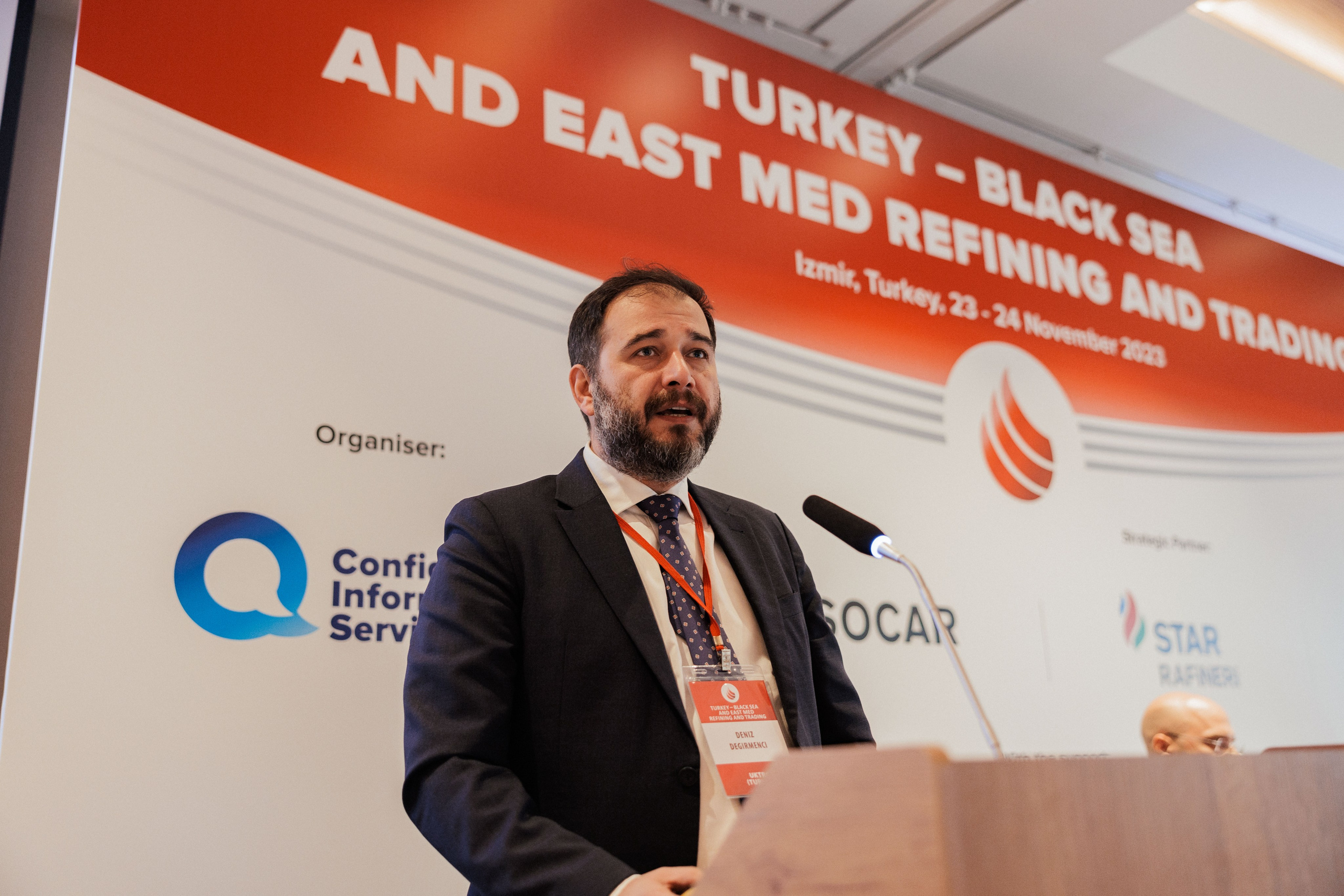 EXECUTIVE RETREAT Izmir Confidence Information Services. Ivan Skufinsky — wedding and family photographer in Vancouver