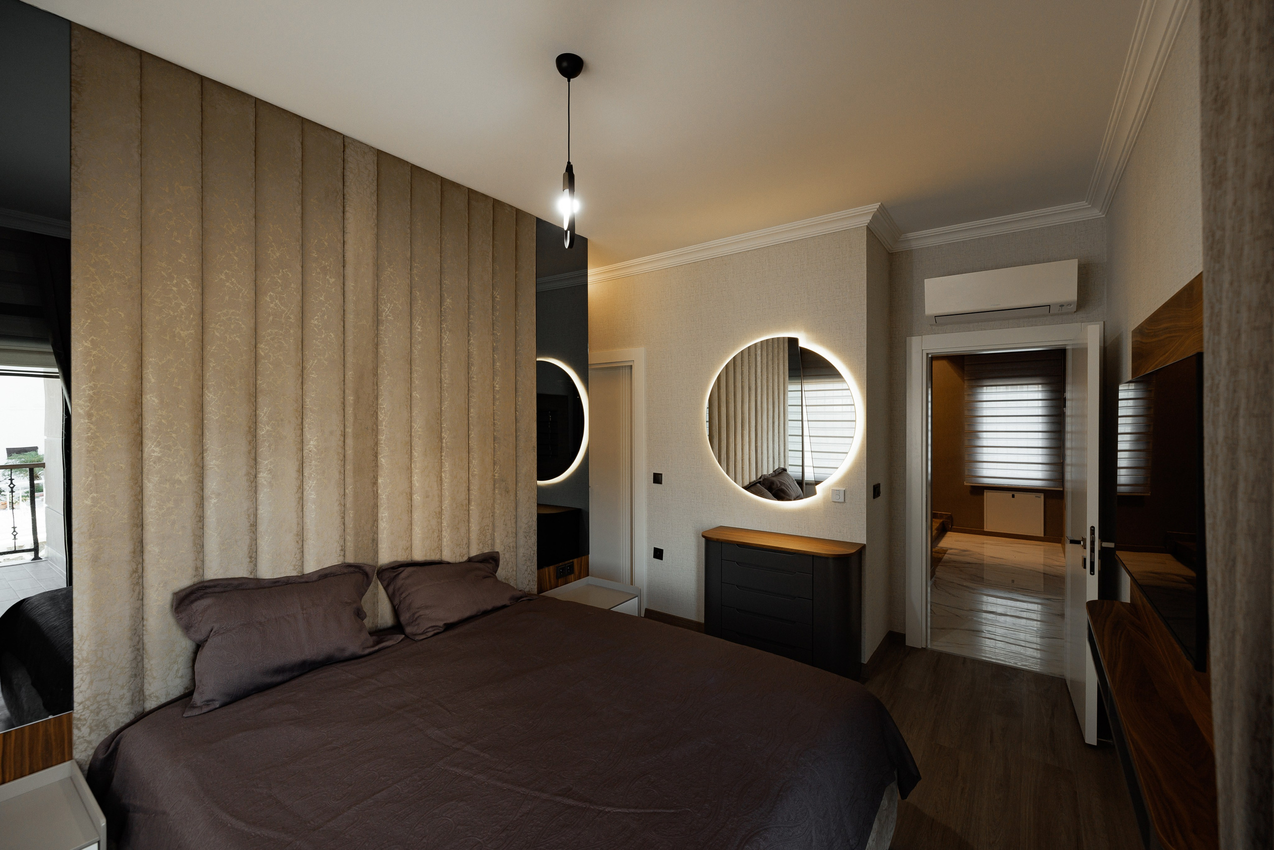 Real estate photographer in Vancouver Burnaby Richmond. Ivan Skufinsky — wedding and family photographer in Vancouver