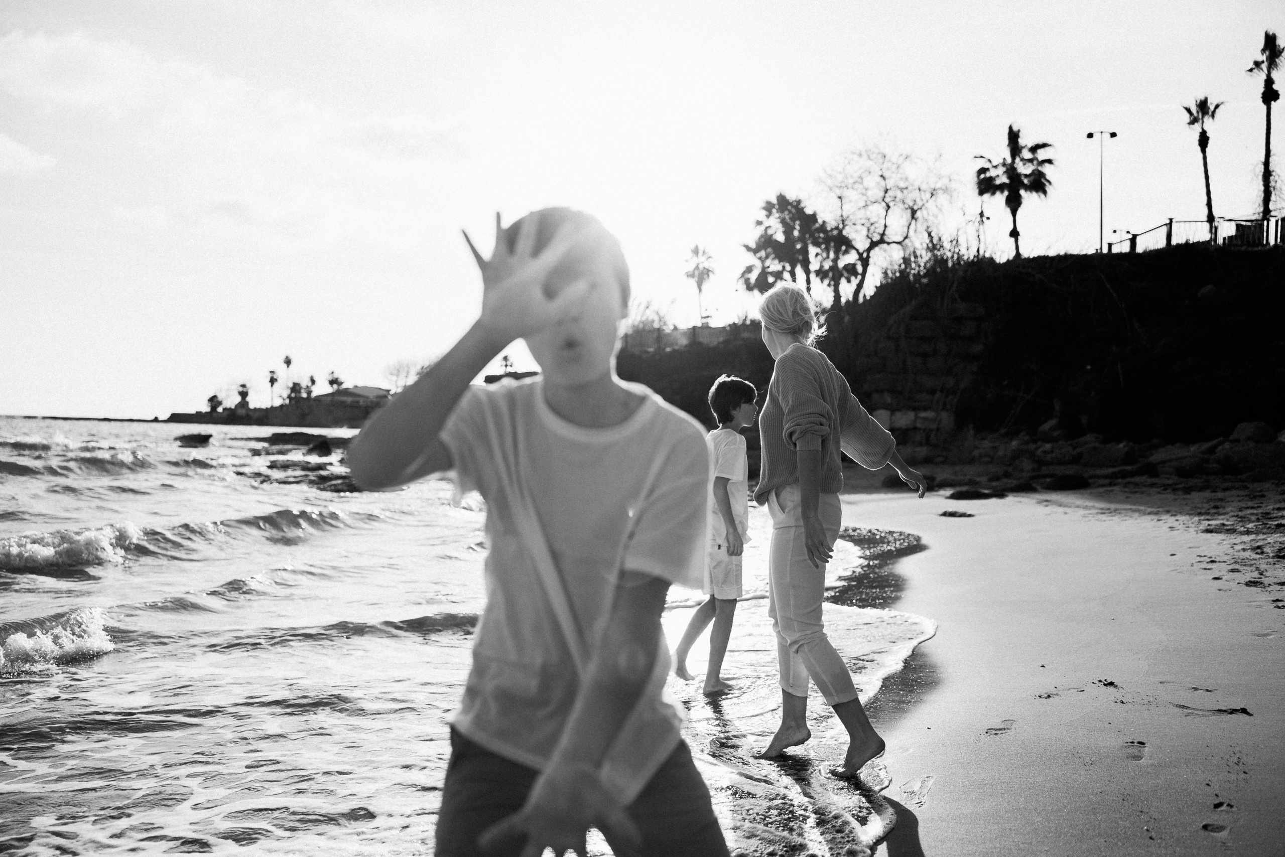 Family photo session on the beach in Vancouver BC Сanada. Twins. Ivan Skufinsky — wedding and family photographer in Vancouver