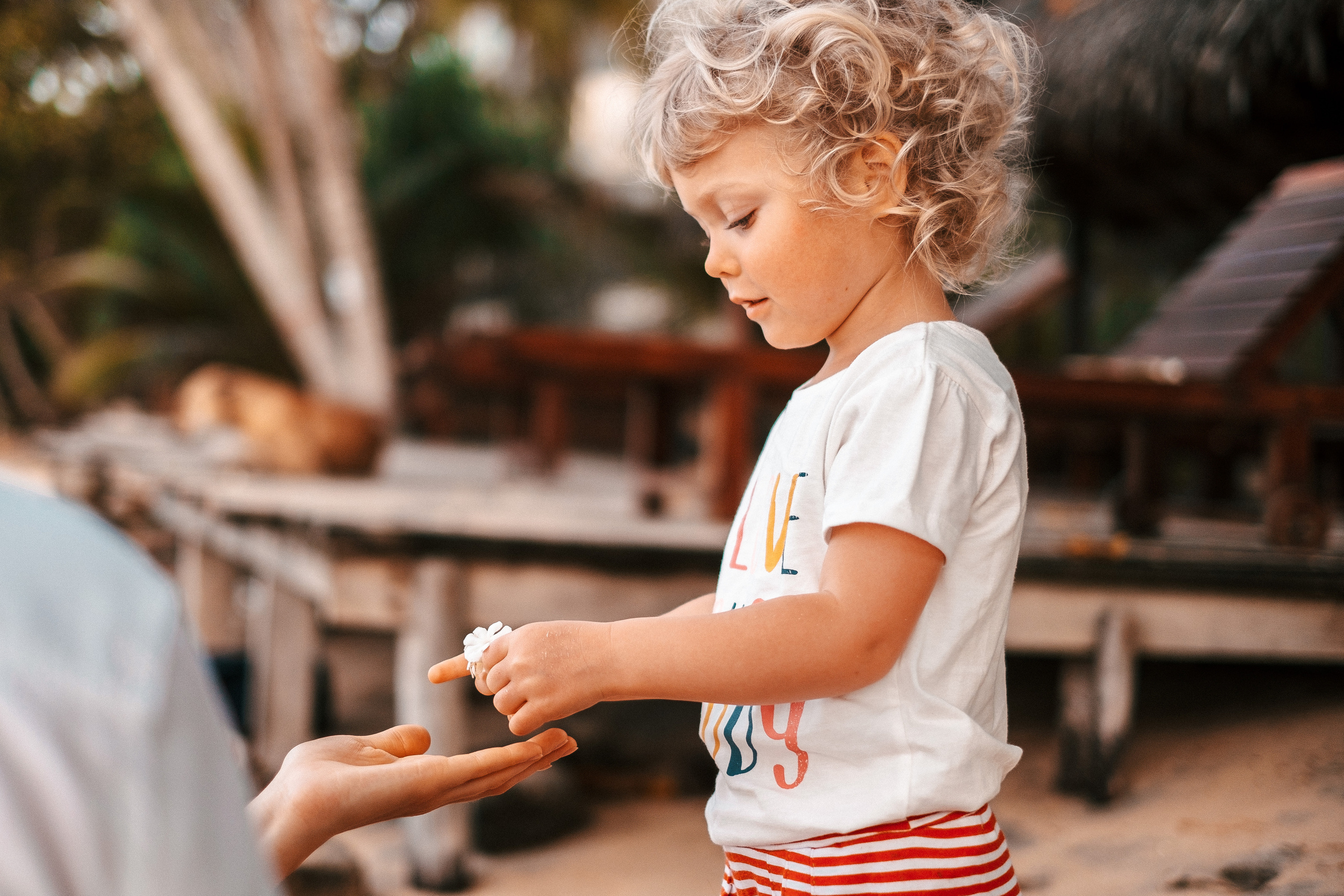 Gena+Katya+Liza Dalavella beach. Ivan Skufinsky — wedding and family photographer in Vancouver