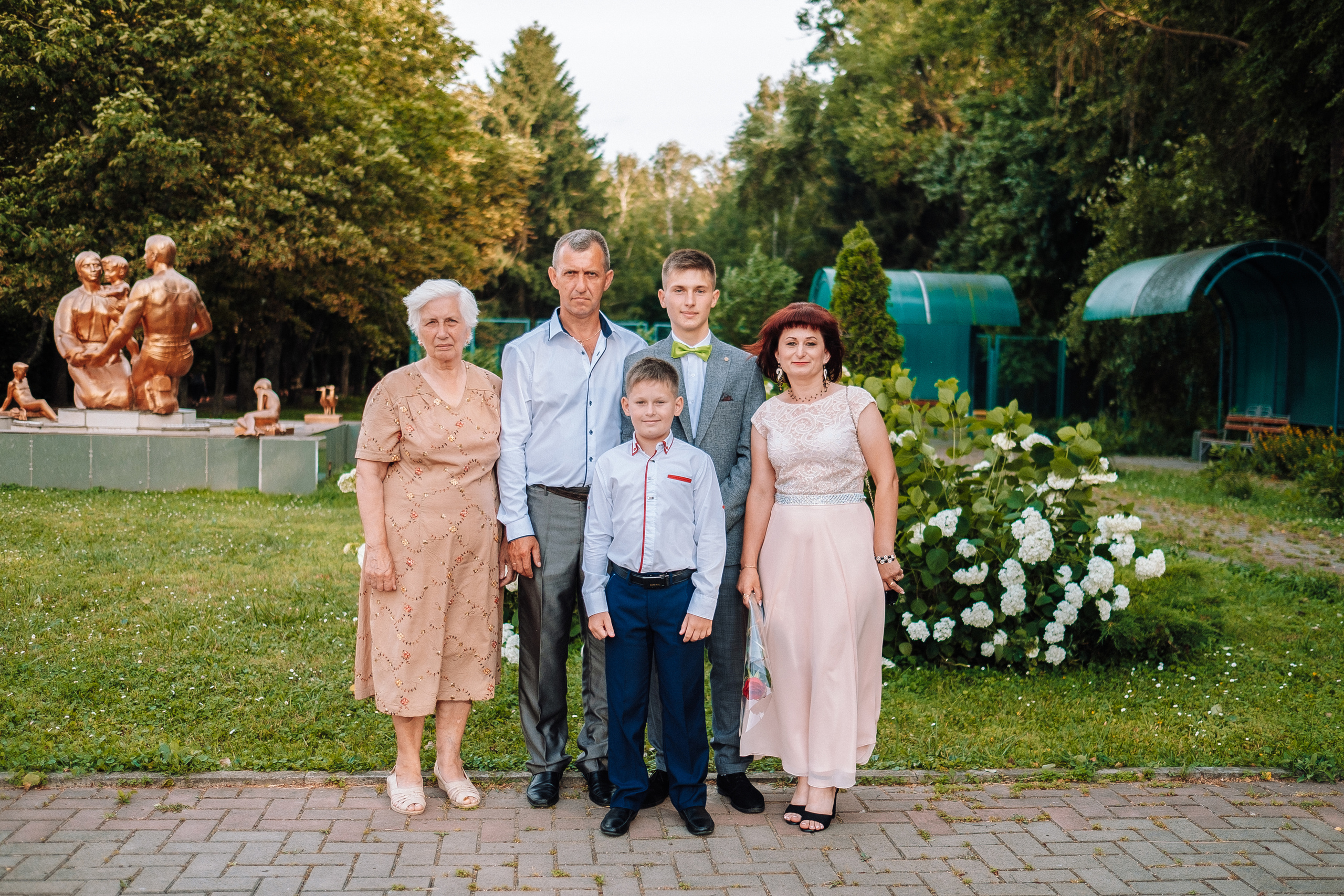 Выпускной школа номер 3. Хмельник. Ivan Skufinsky — wedding and family photographer in Vancouver