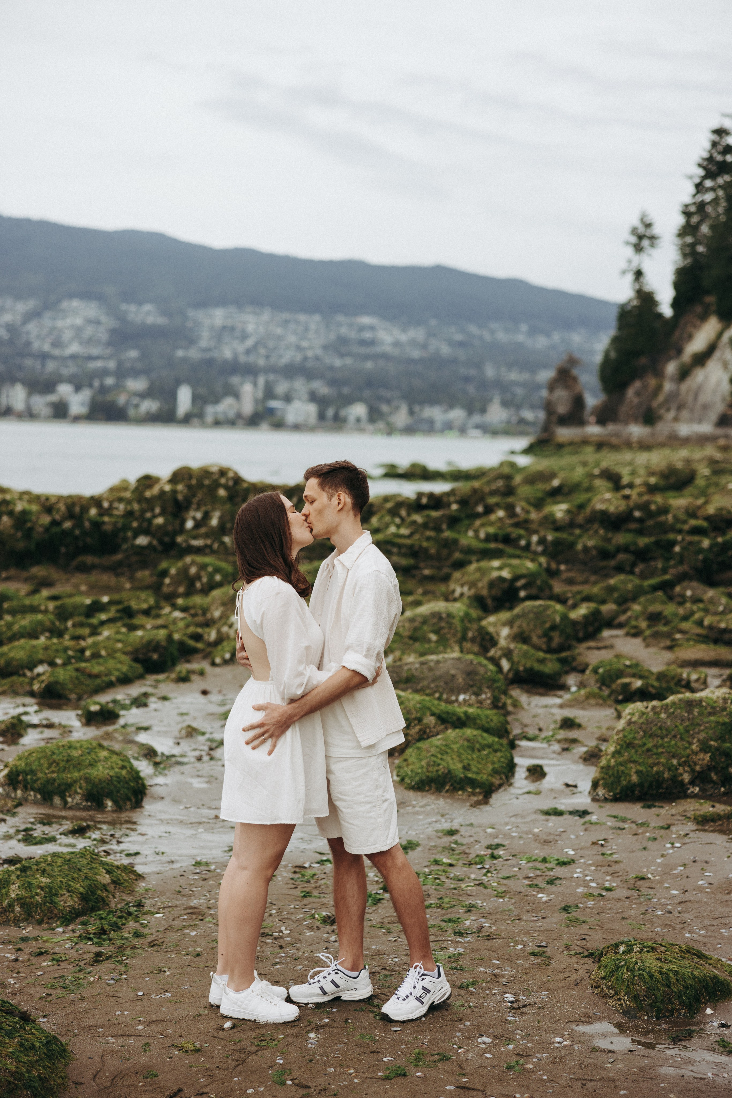 Vancouver love story. Ivan Skufinsky — wedding and family photographer in Vancouver