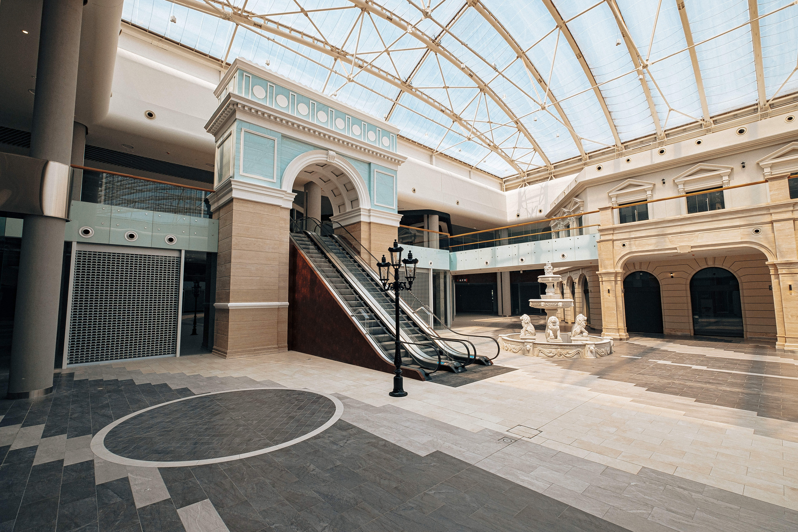 INTERIOR RETROVILLE. Ivan Skufinsky — wedding and family photographer in Vancouver